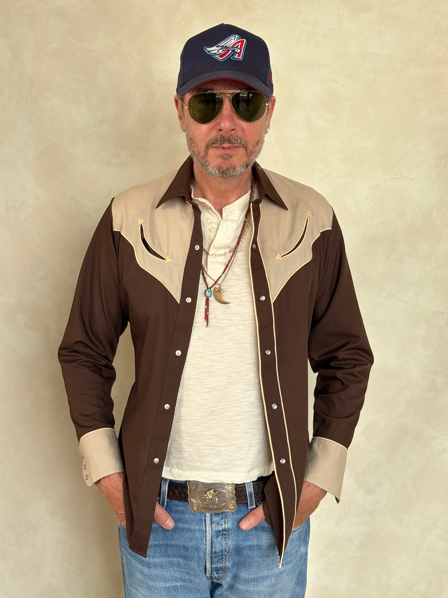 Size M. Authentic Vintage 80’s Levis Western Shirt