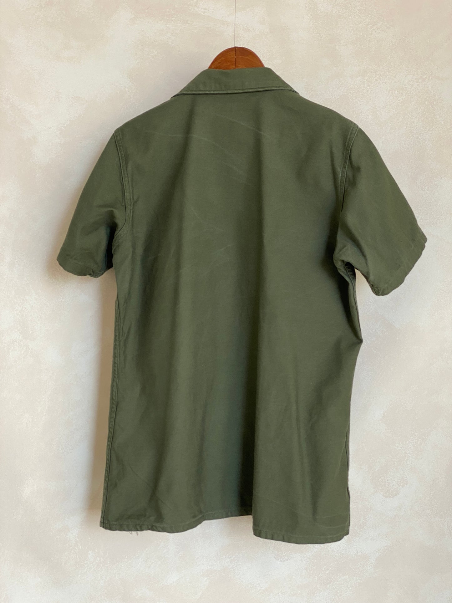 Medium Authentic 1966 US Air Force Vintage Fatigue Shirt Vietnam Era | Classic Military Style | USA Vintage BCN