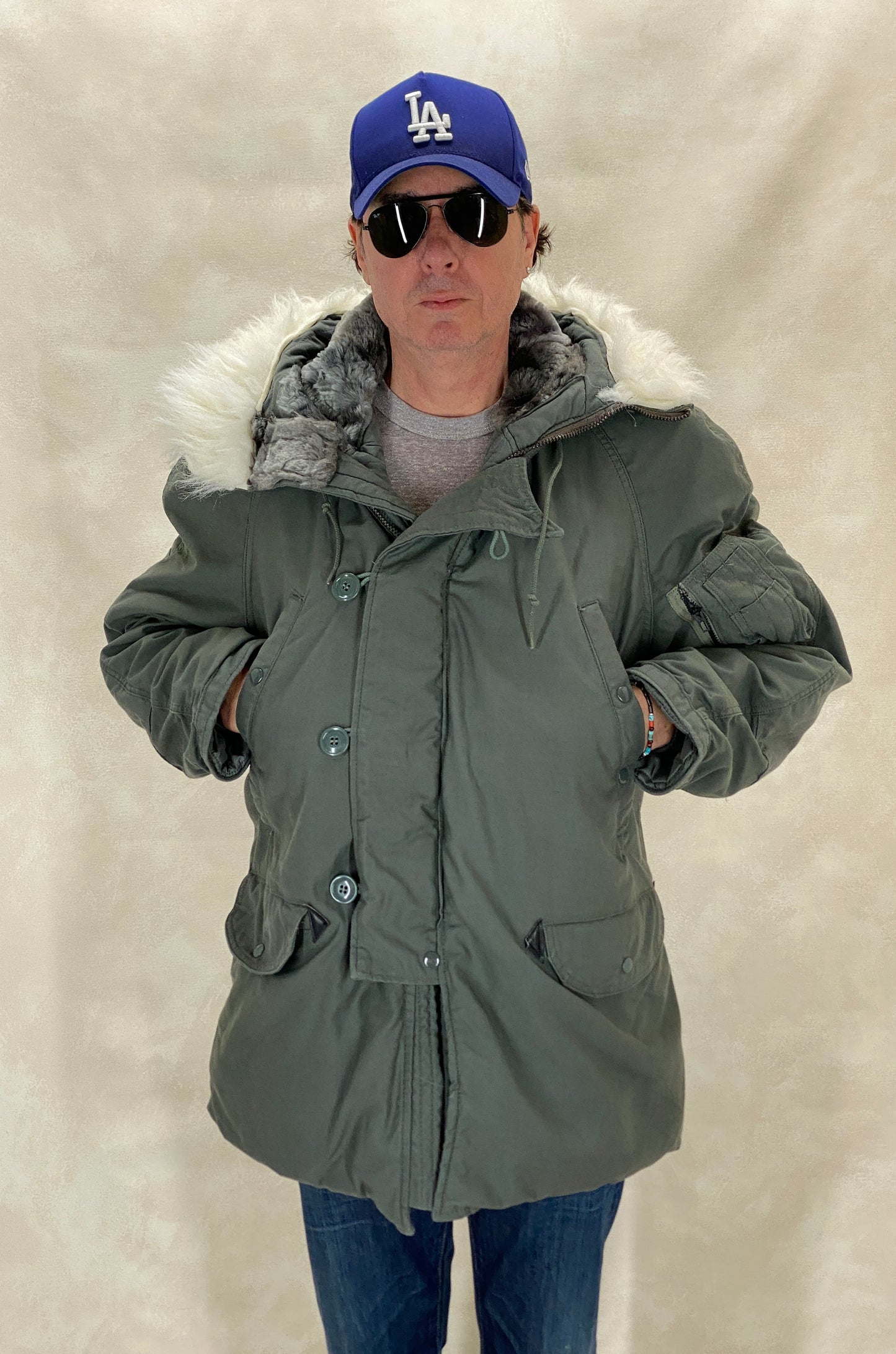 Medium. Authentic 1981 US Air Force vintage N-3B extreme cold weather Flyer coat Jacket