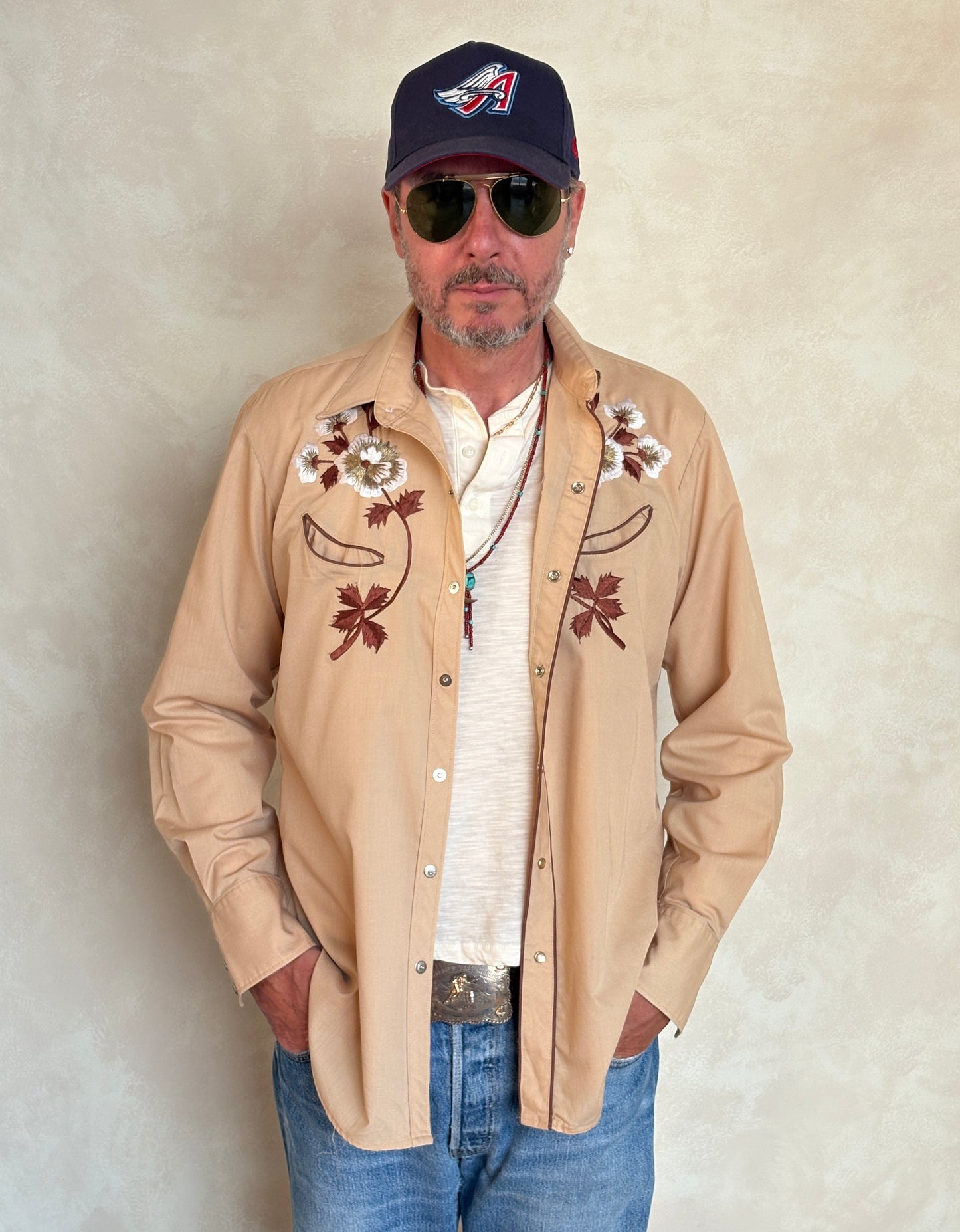 Size M. Authentic 70’s H Kenny Rogers embroidered shirt Western Shirt