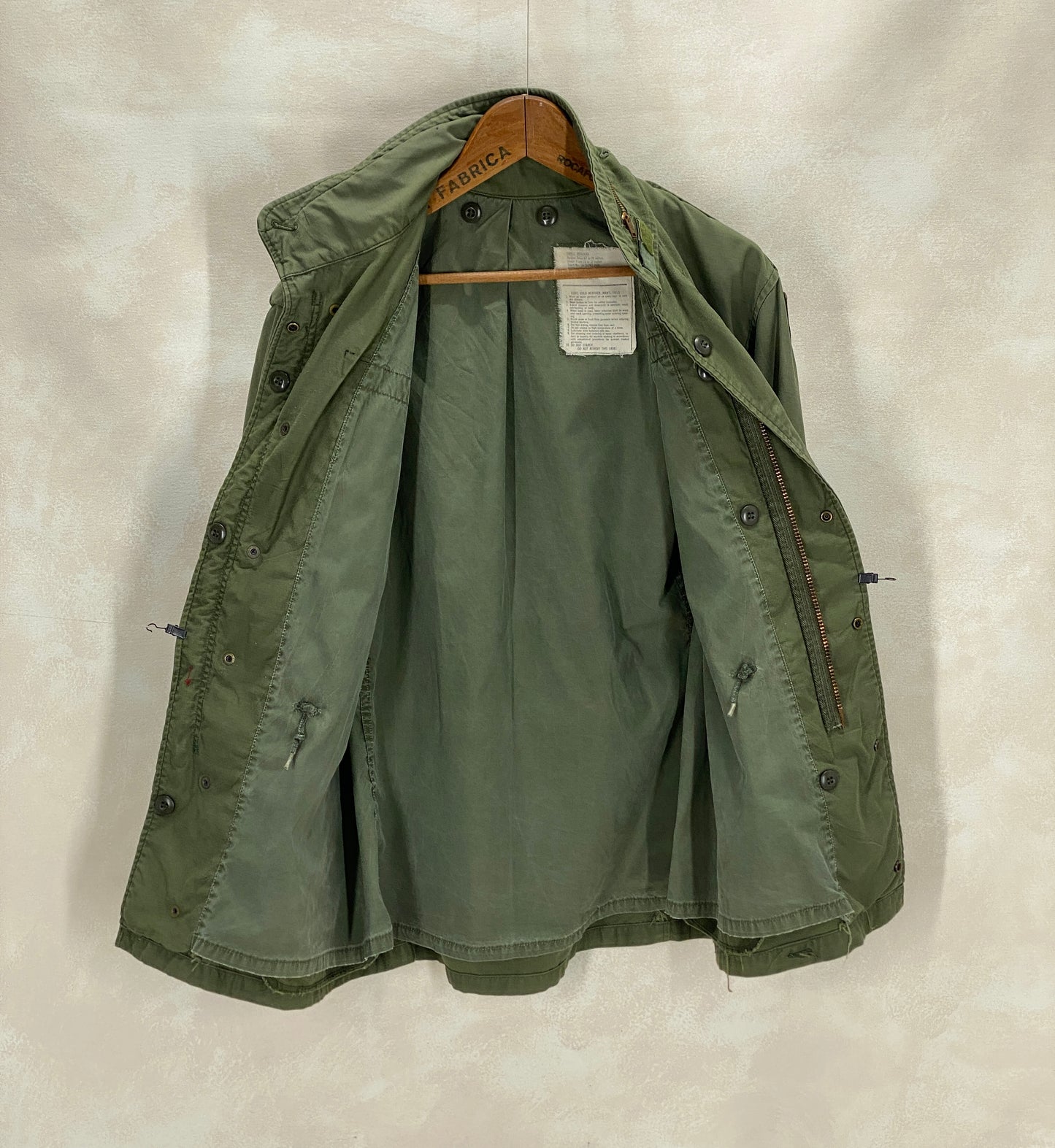 Small Reg. Authentic 1973 John Owbey US Army Vintage M-65 field jacket