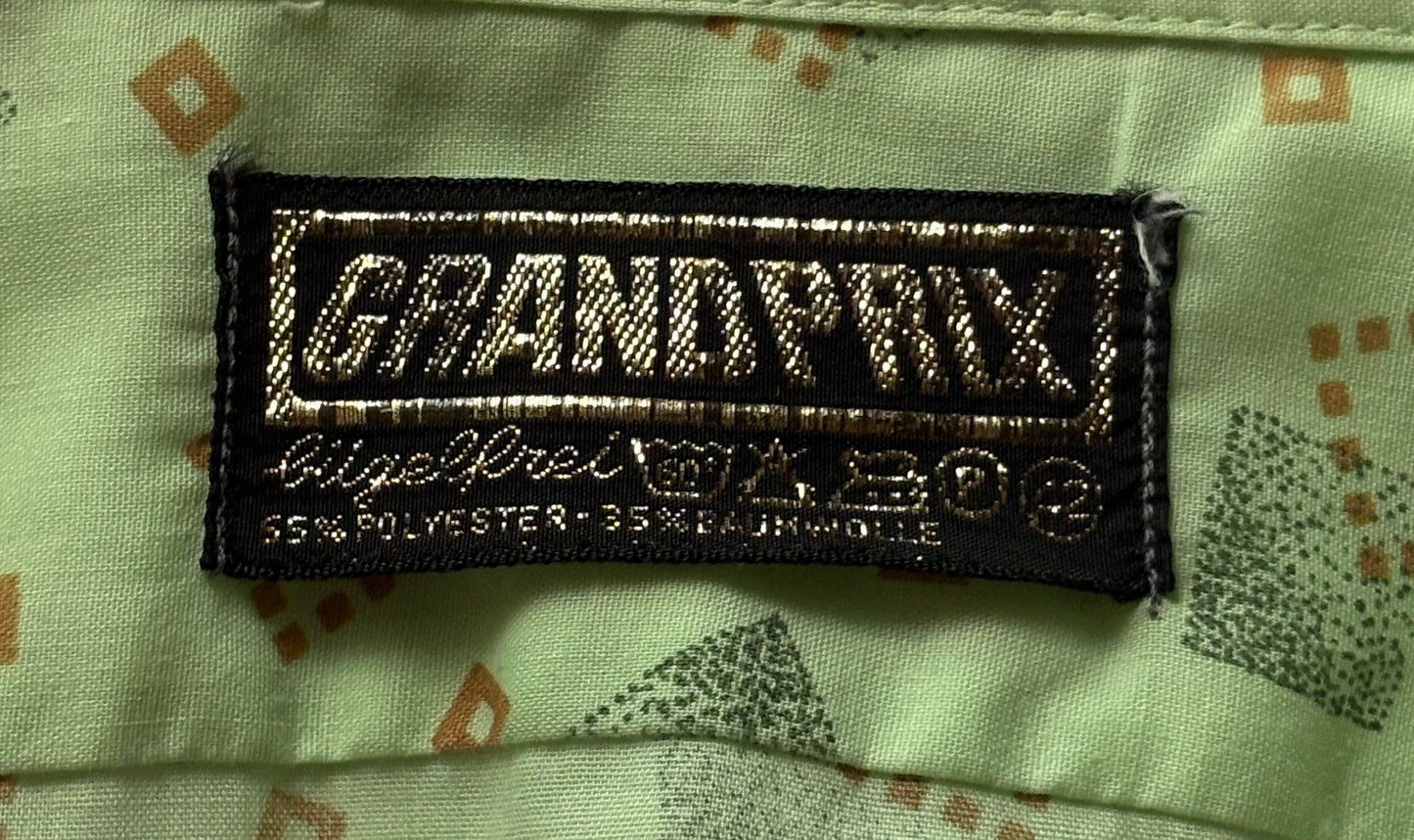 Size M. Vintage 70’s Grand Prix Shirt — Light Green Printed Casual Shirt — Summer Retro Look