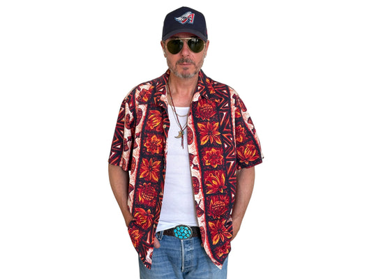 XL. Vintage 70s Hawaiian cotton shirt made in Hawaii by Maikai