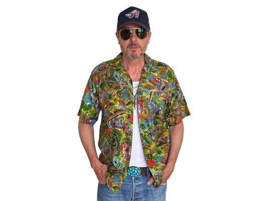 Large. Vintage 70s Hawaiian satin cotton shirt