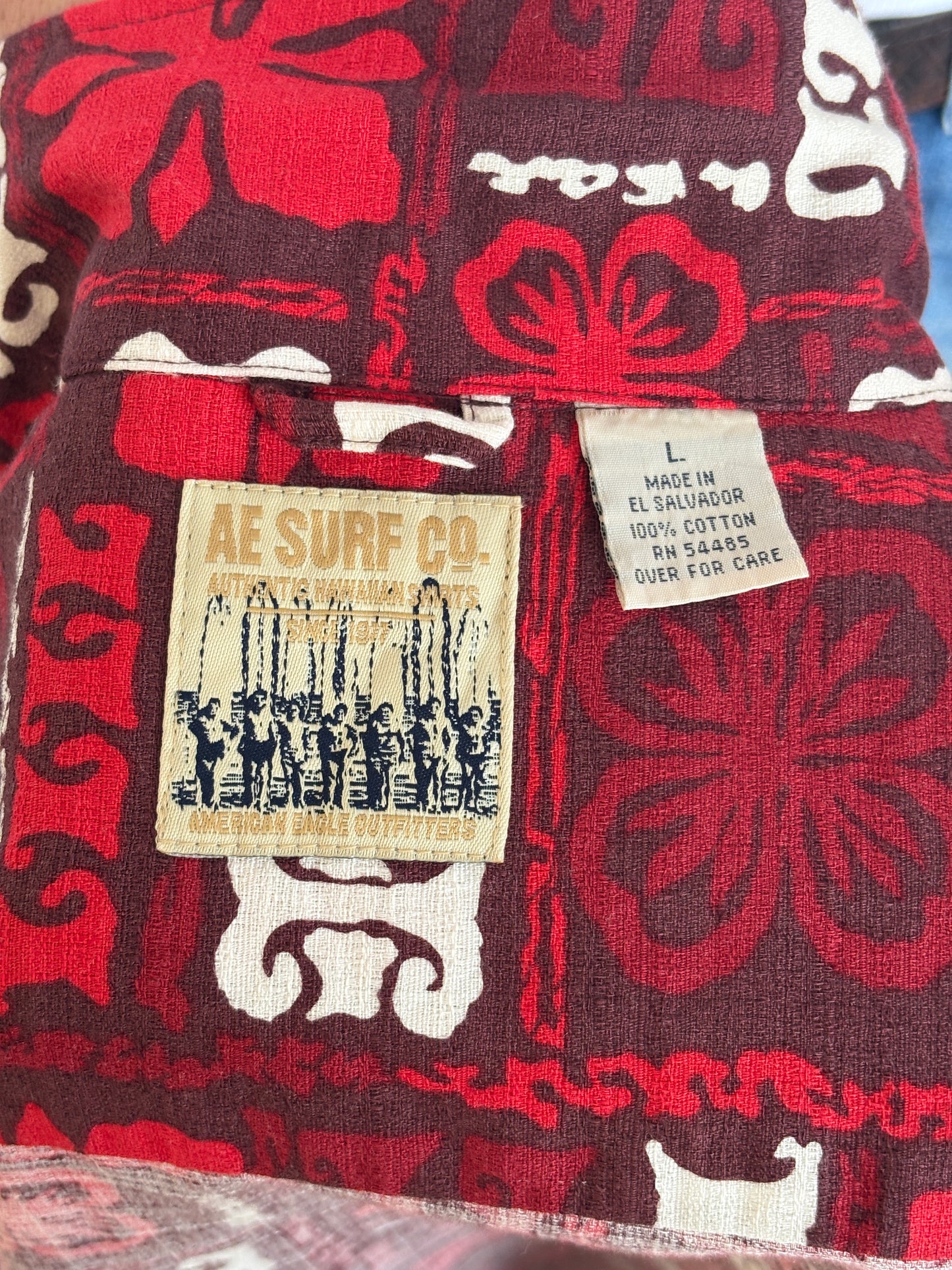 Large. Vintage 2000s Hawaiian barkcloth cotton shirt
