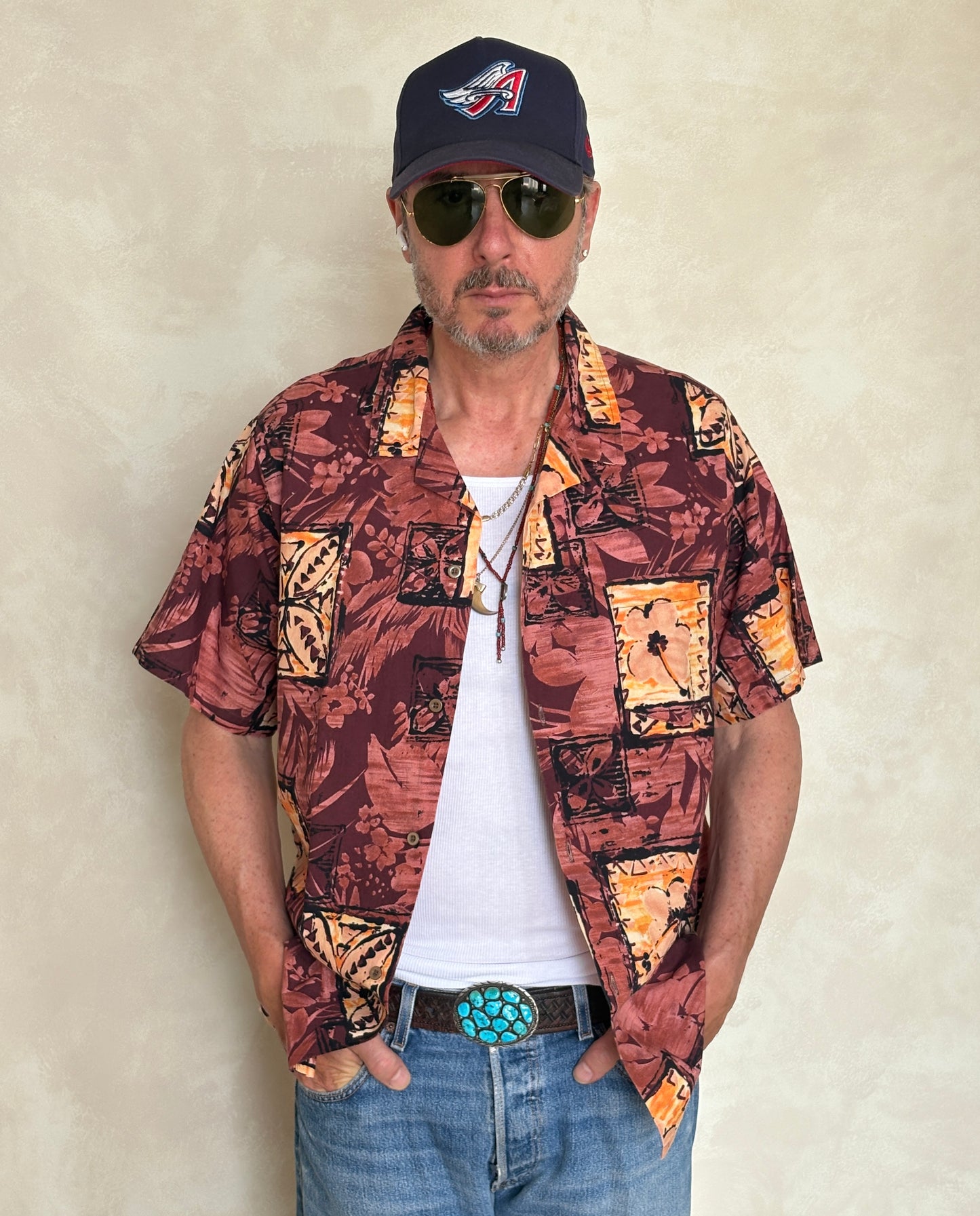 Size M. Vintage 80s Hawaiian cotton shirt made by Ocean Pacific