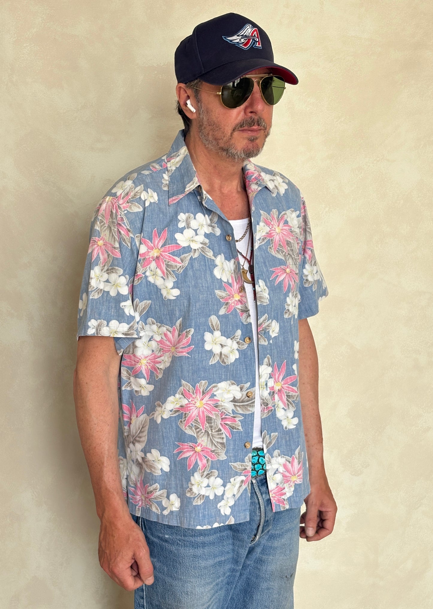 Medium Size Vintage 80s Hawaiian Cotton Shirt - Retro Island Collectible