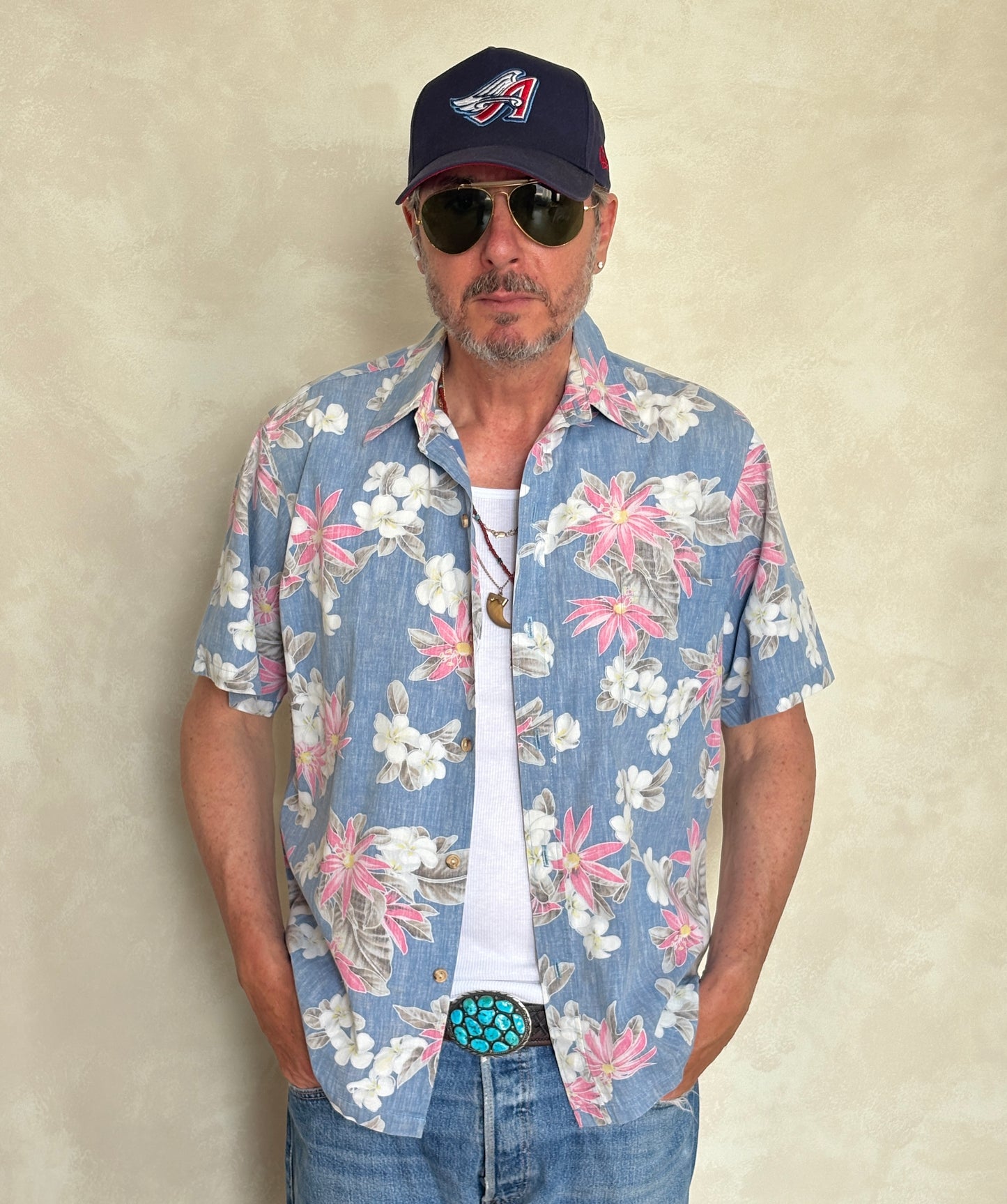 Medium Size Vintage 80s Hawaiian Cotton Shirt - Retro Island Collectible