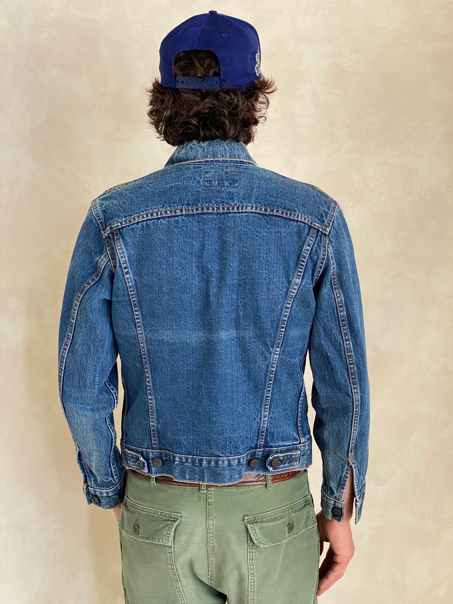 Vintage 1971 Levis jacket, size 36/38US, with single stitch detailing, made in the USA.