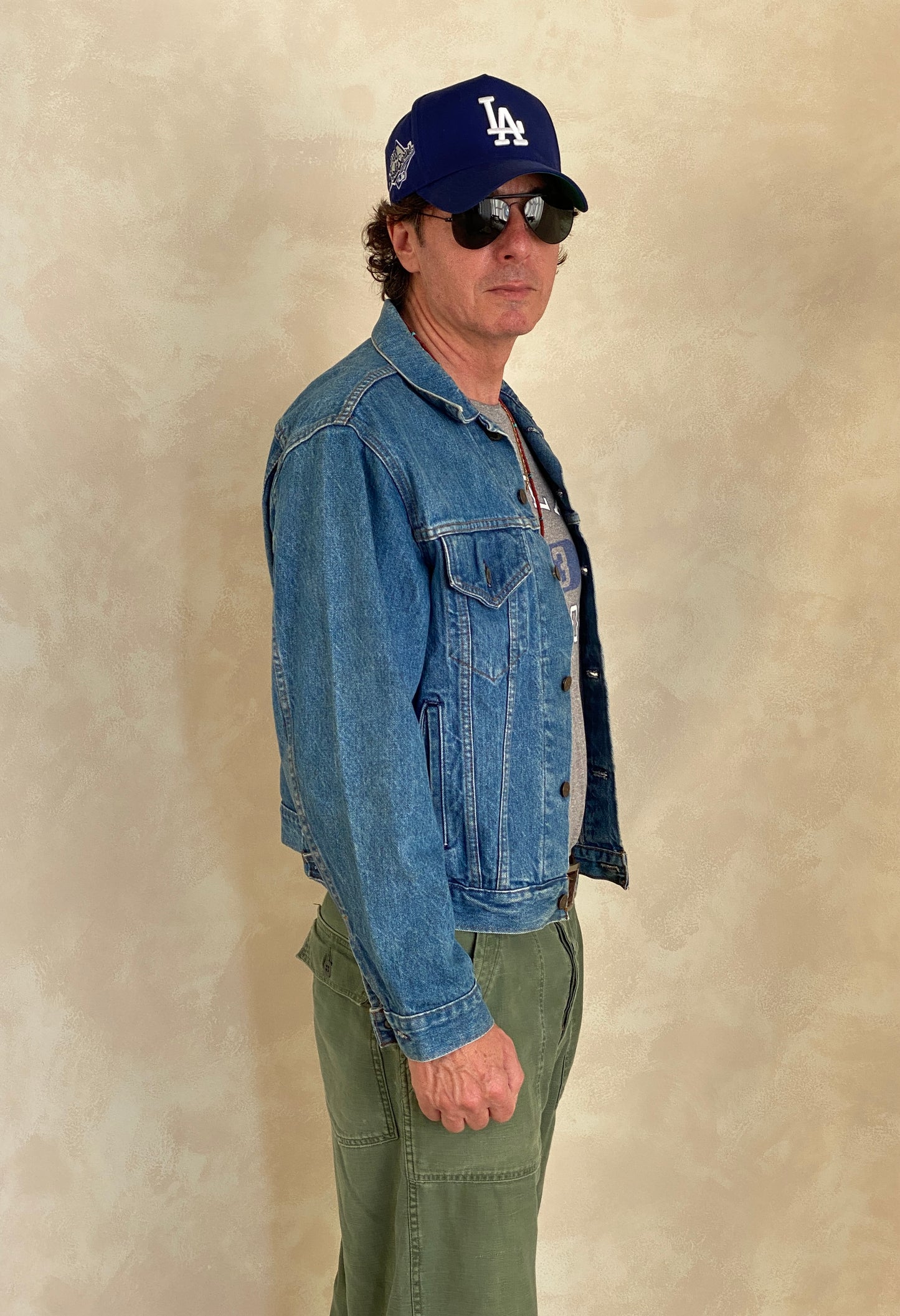Vintage 80s Levis jacket, size 44US / 54EU, with four pockets, made in the USA.
