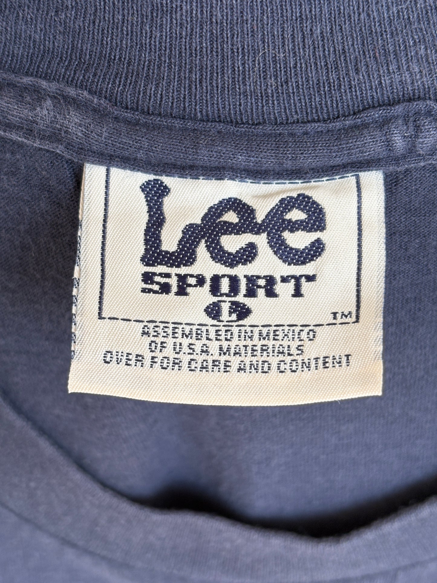 Large. 1990 New York Yankees Lee t shirt Made in Mexico
