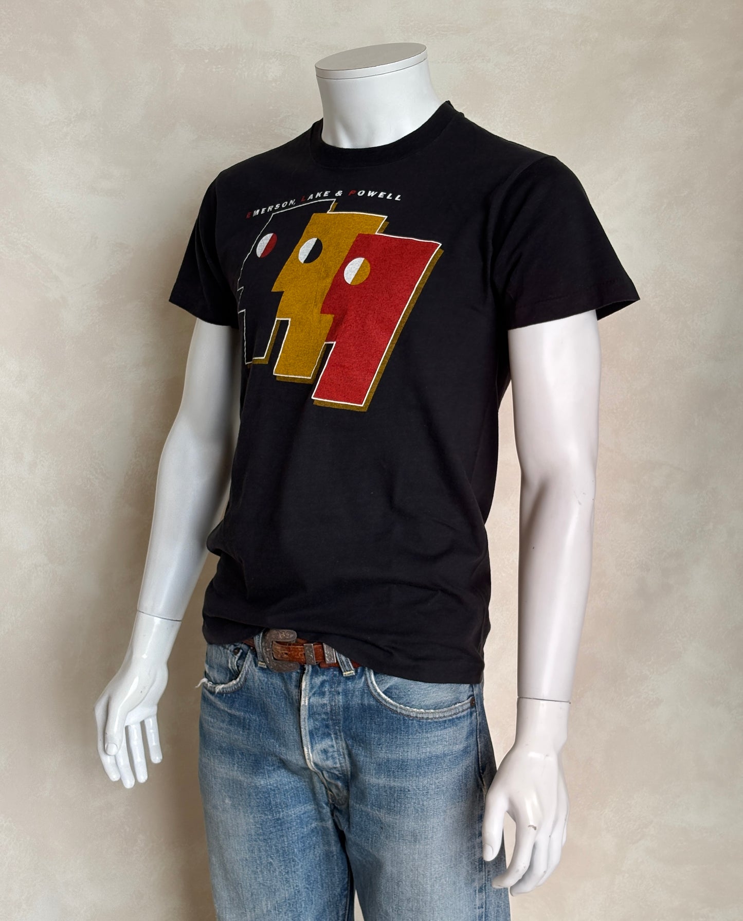 Size Large.  Vintage 1980s graphic T-Shirt -Made in USA