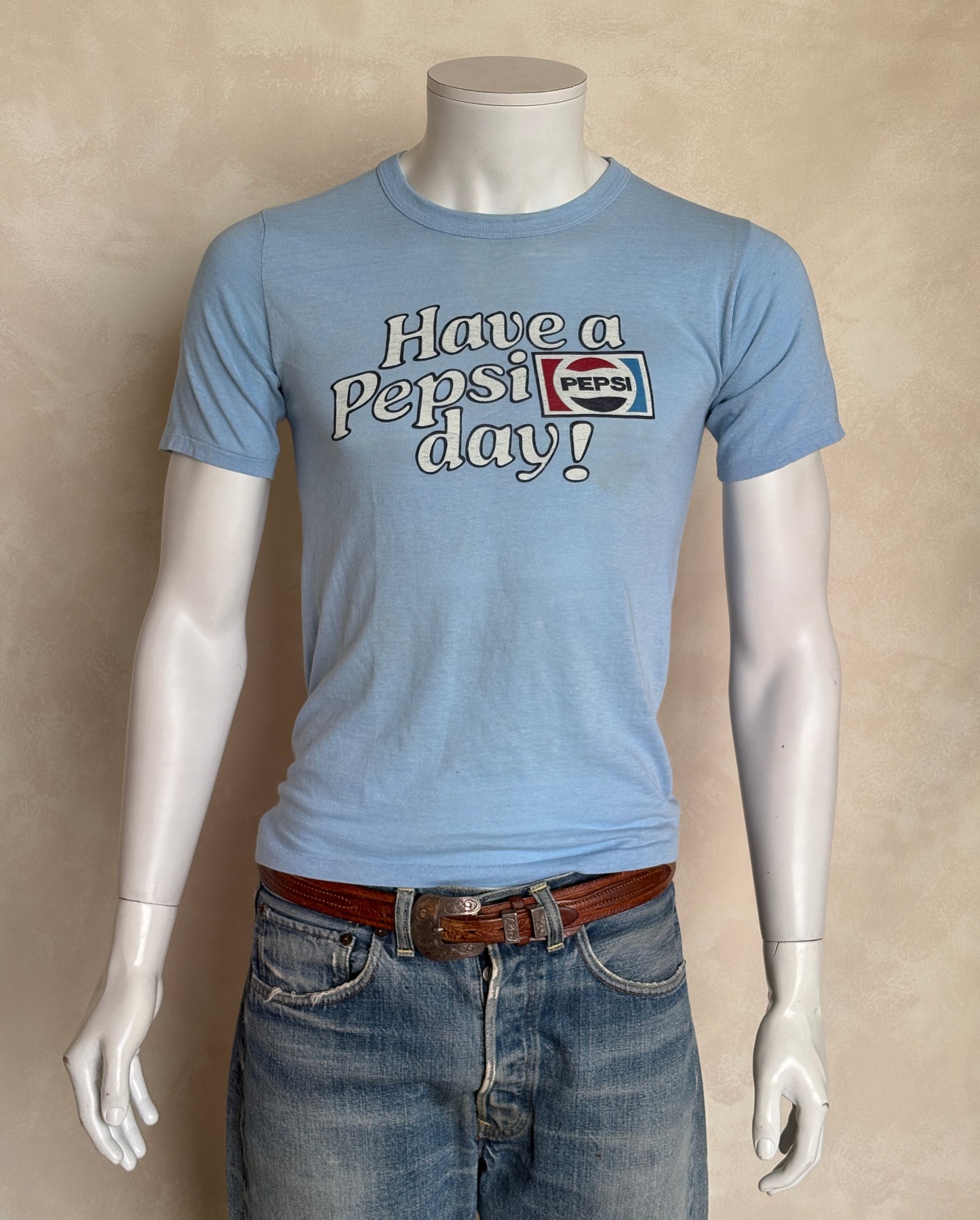 Small. 80s distressed vintage Pepsi-Cola t shirt