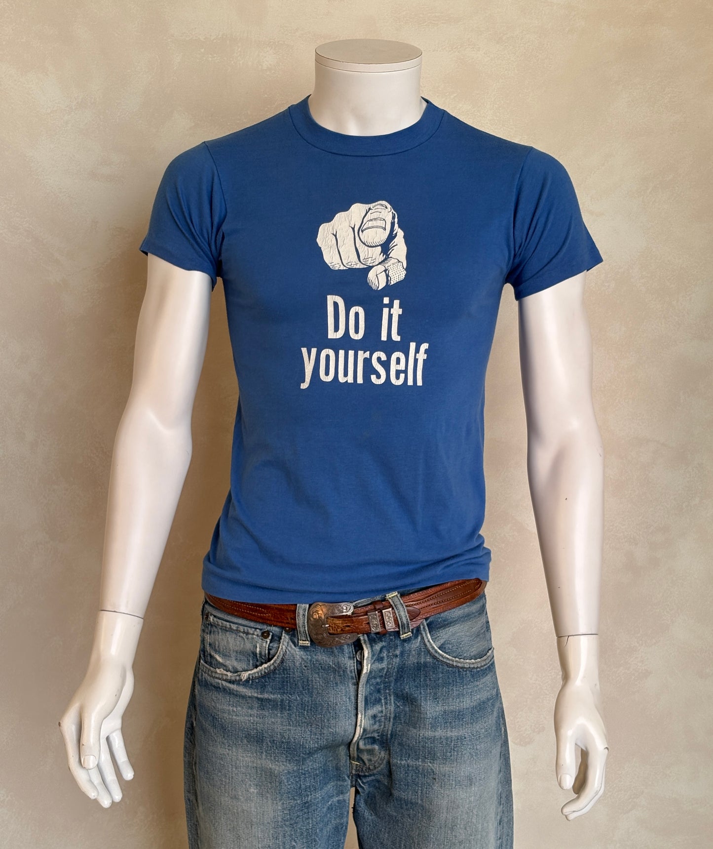 Large. Vintage 1970s Graphic T-Shirt. Made in USA (Copy)