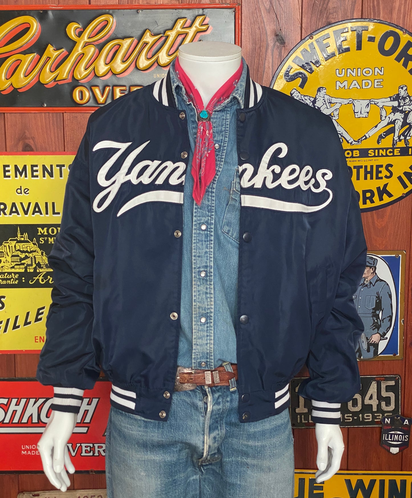 Size Large . Starter Yankees Vintage jacket
