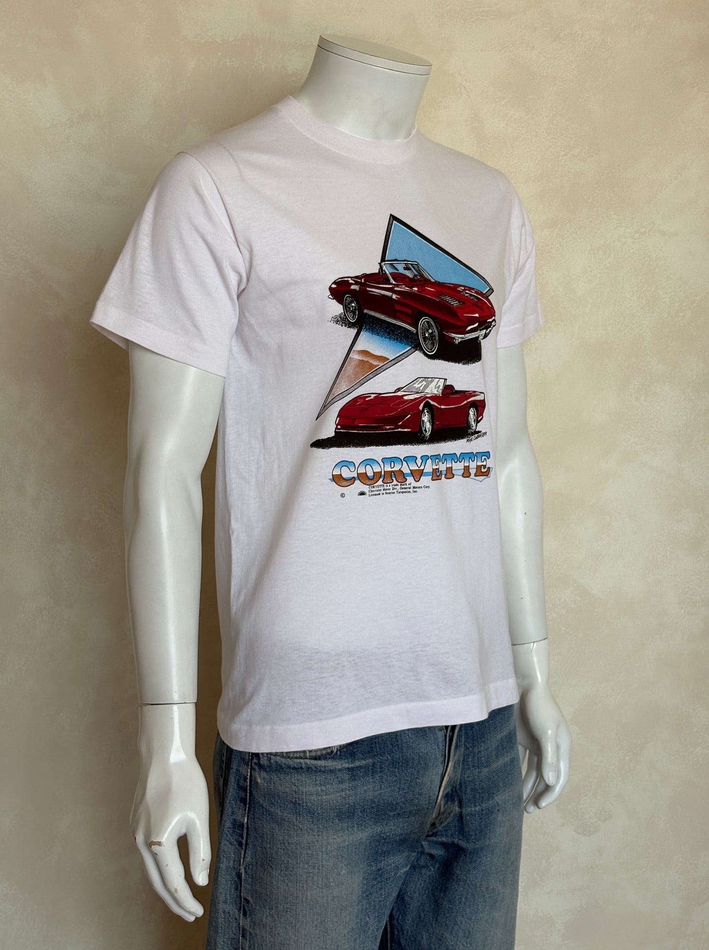 Vintage 80s Corvette T-Shirt — Classic American Sports Car Graphic Tee — Chevrolet Licensed — White Single Stitch USA Made — Size M