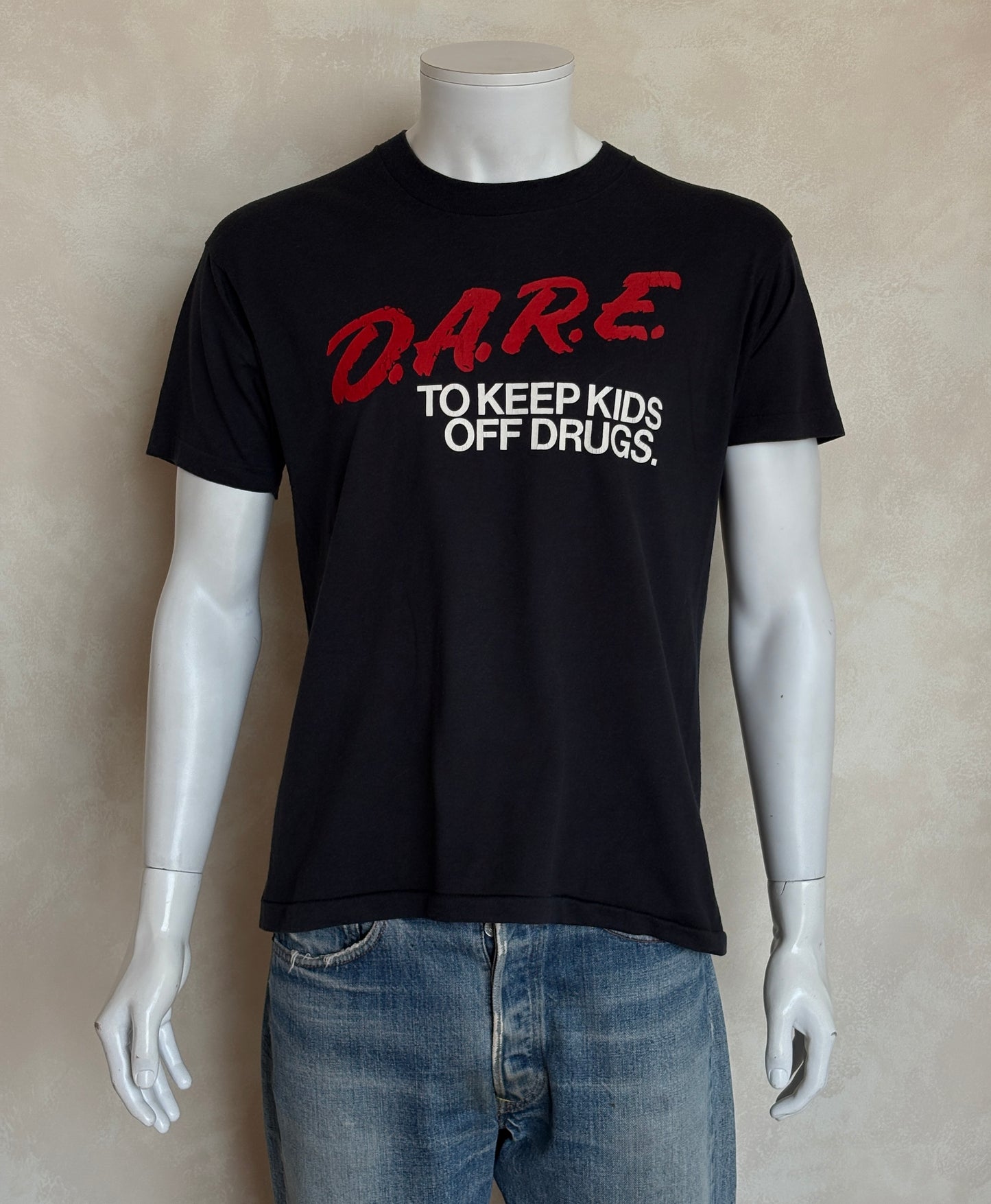 Vintage 80s D.A.R.E. T-Shirt 90s Black “To Keep Kids Off Drugs” Anti-Drug Program Tee Bold Red White Graphic. Large