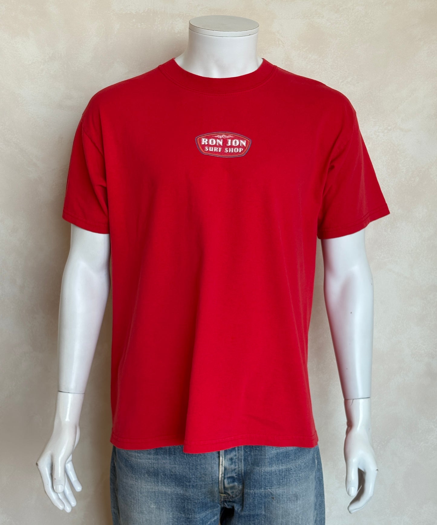 Vintage Ron Jon Surf Shop tee – bold comic-style surfer graphic with pure 90s beach energy. Large