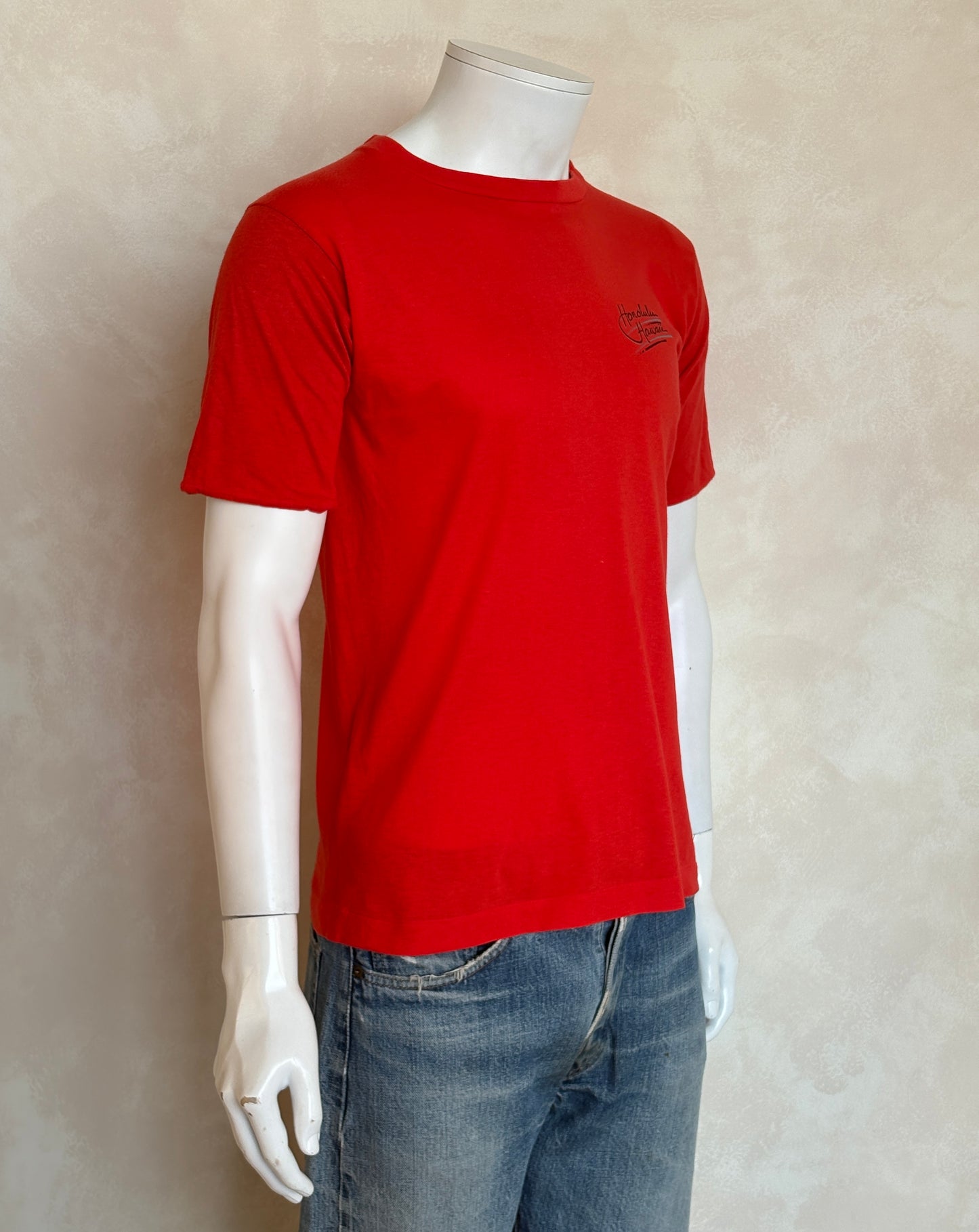 Vintage 80s Honolulu Hawaii t shirt. Large