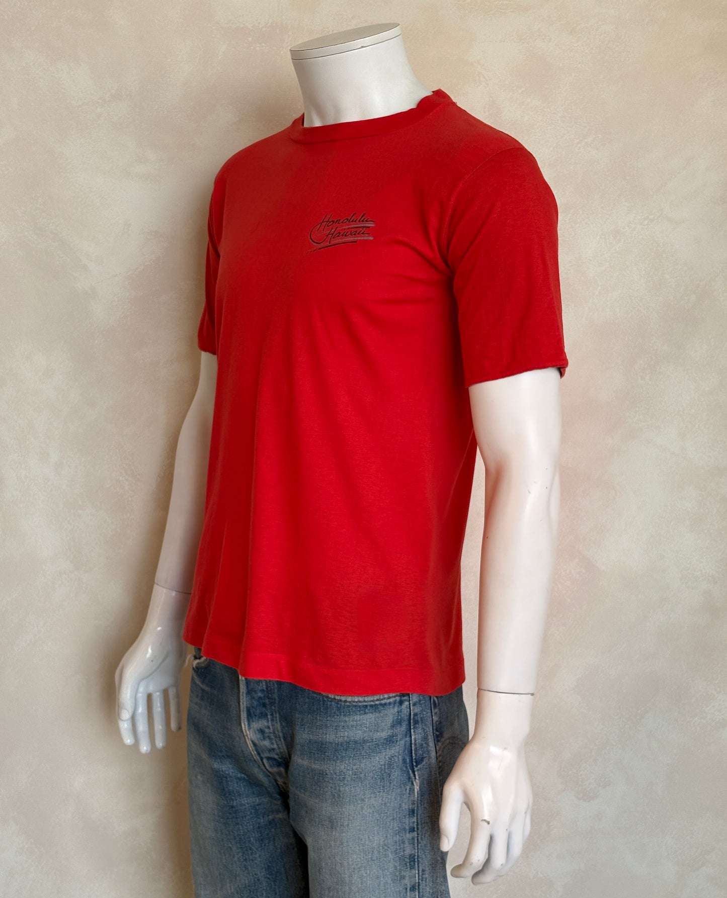 Vintage 80s Honolulu Hawaii t shirt. Large