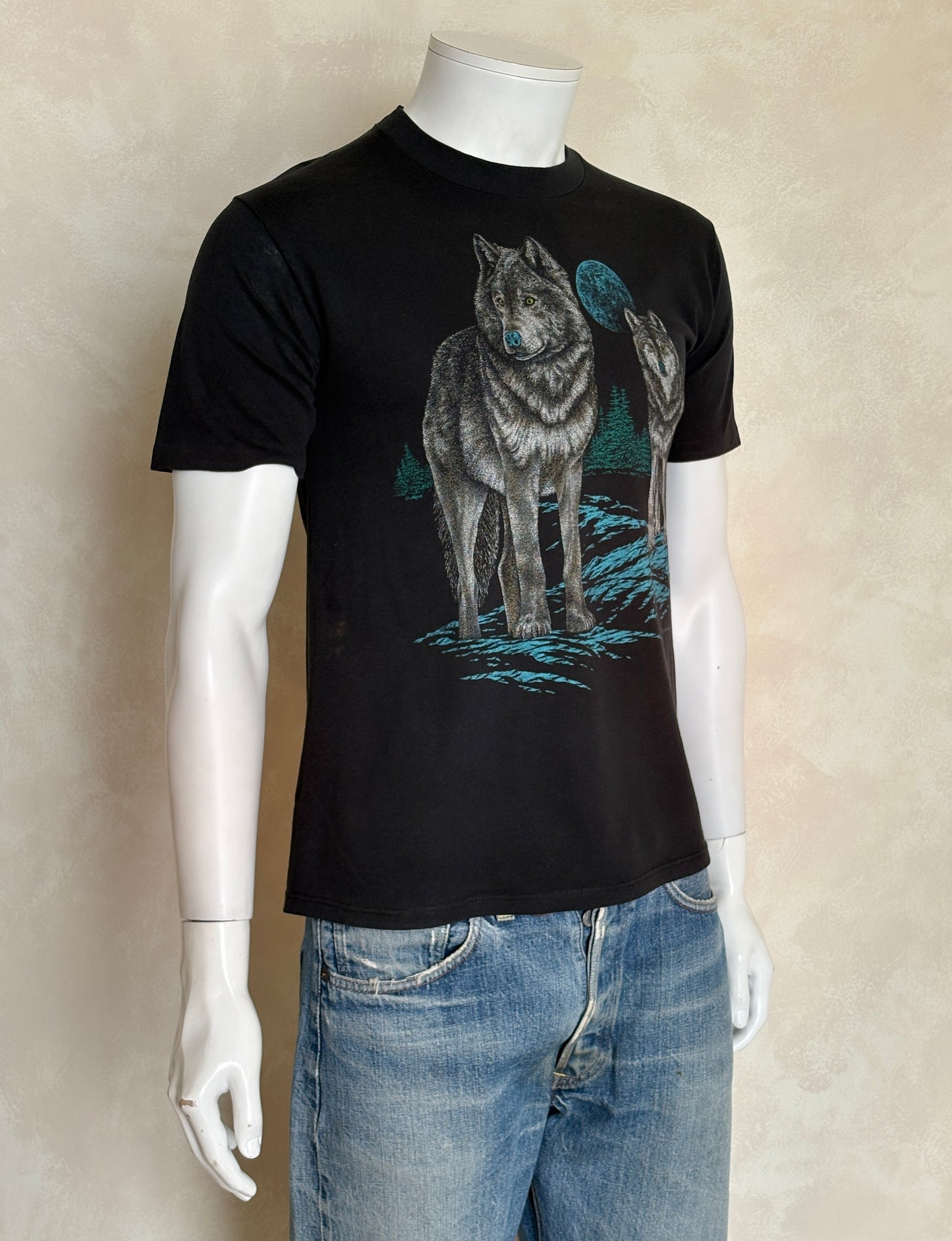 Authentic vintage 90s wolf t-shirt featuring a bold full moon nature scene. Small