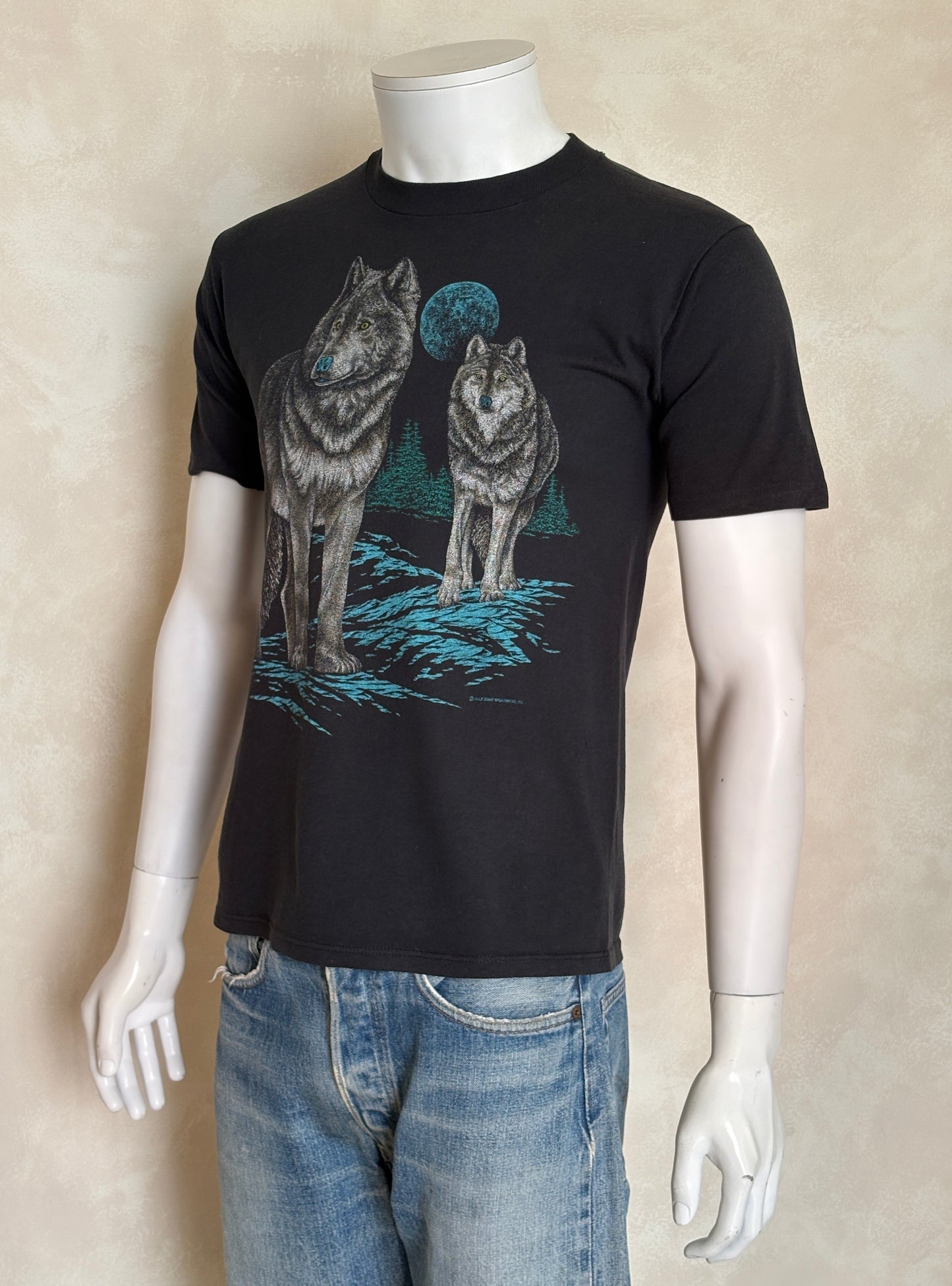 Authentic vintage 90s wolf t-shirt featuring a bold full moon nature scene. Small