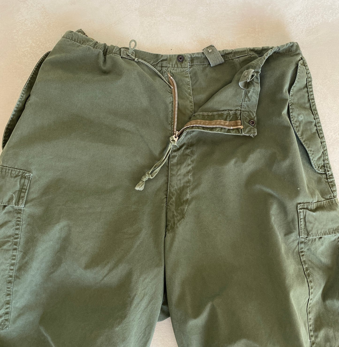 Med short. Authentic Model 1951 US military arctic shell pants