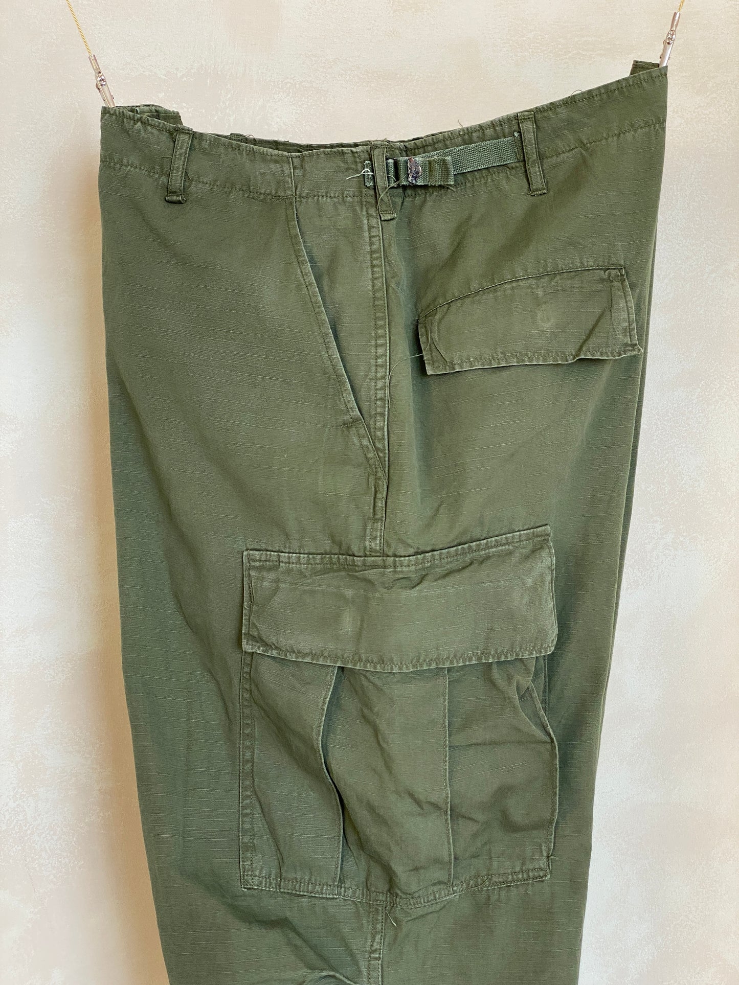 Large Reg. 1968 Authentic US Army Vietnam war era OG-107 jungle pants