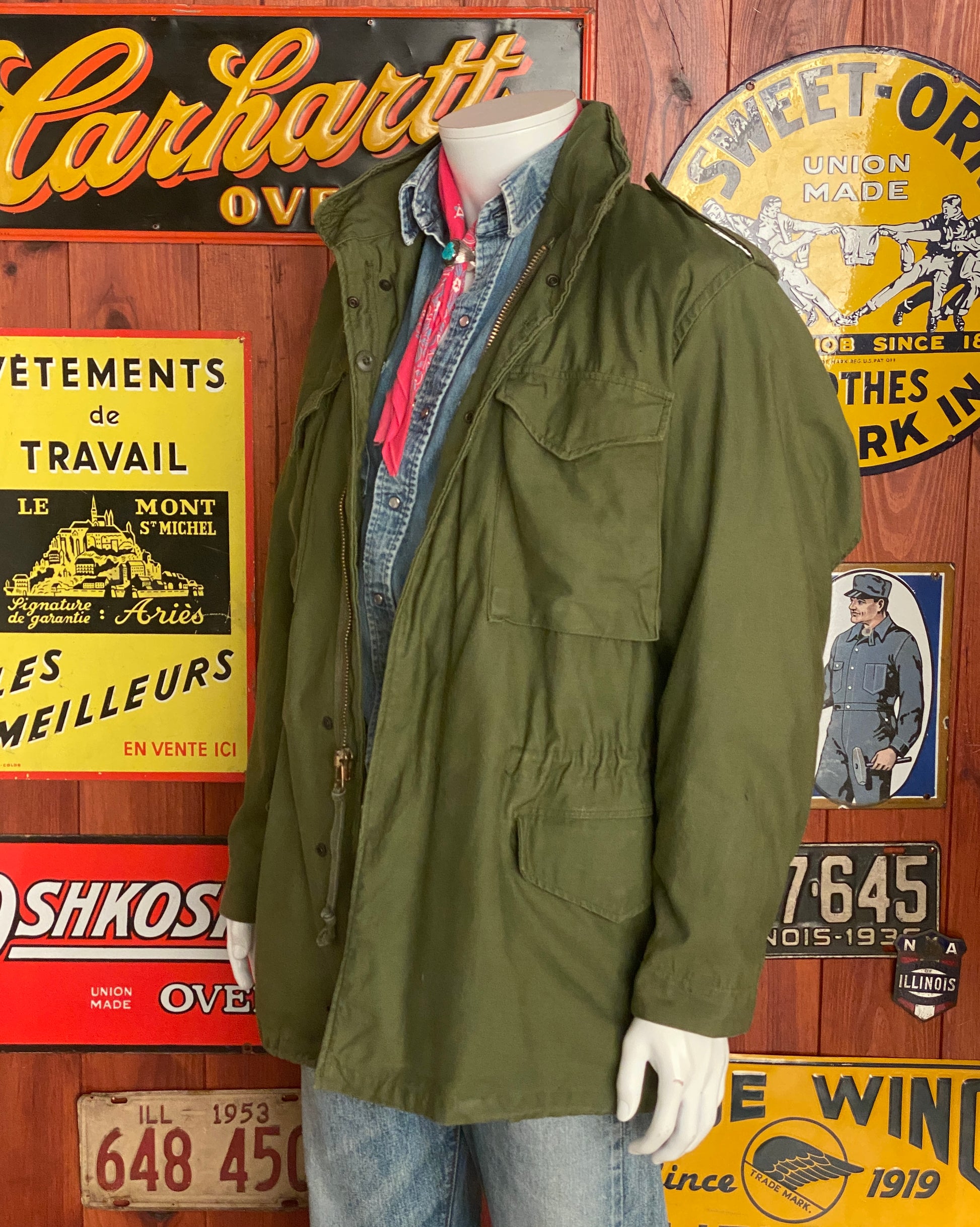 Vintage 1980 US Military M-65 Field Jacket: