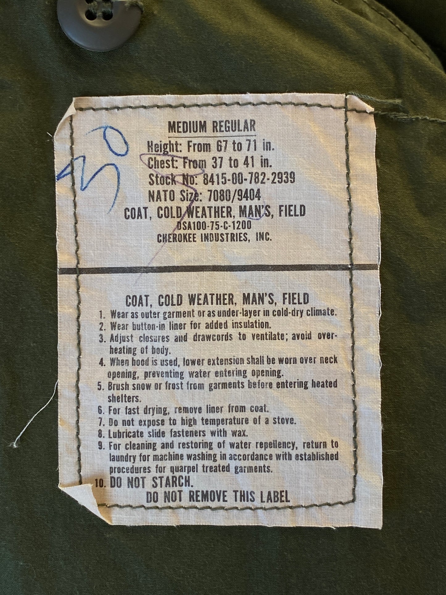 Med Reg. Authentic 1975 US Army Vintage M-65 field jacket