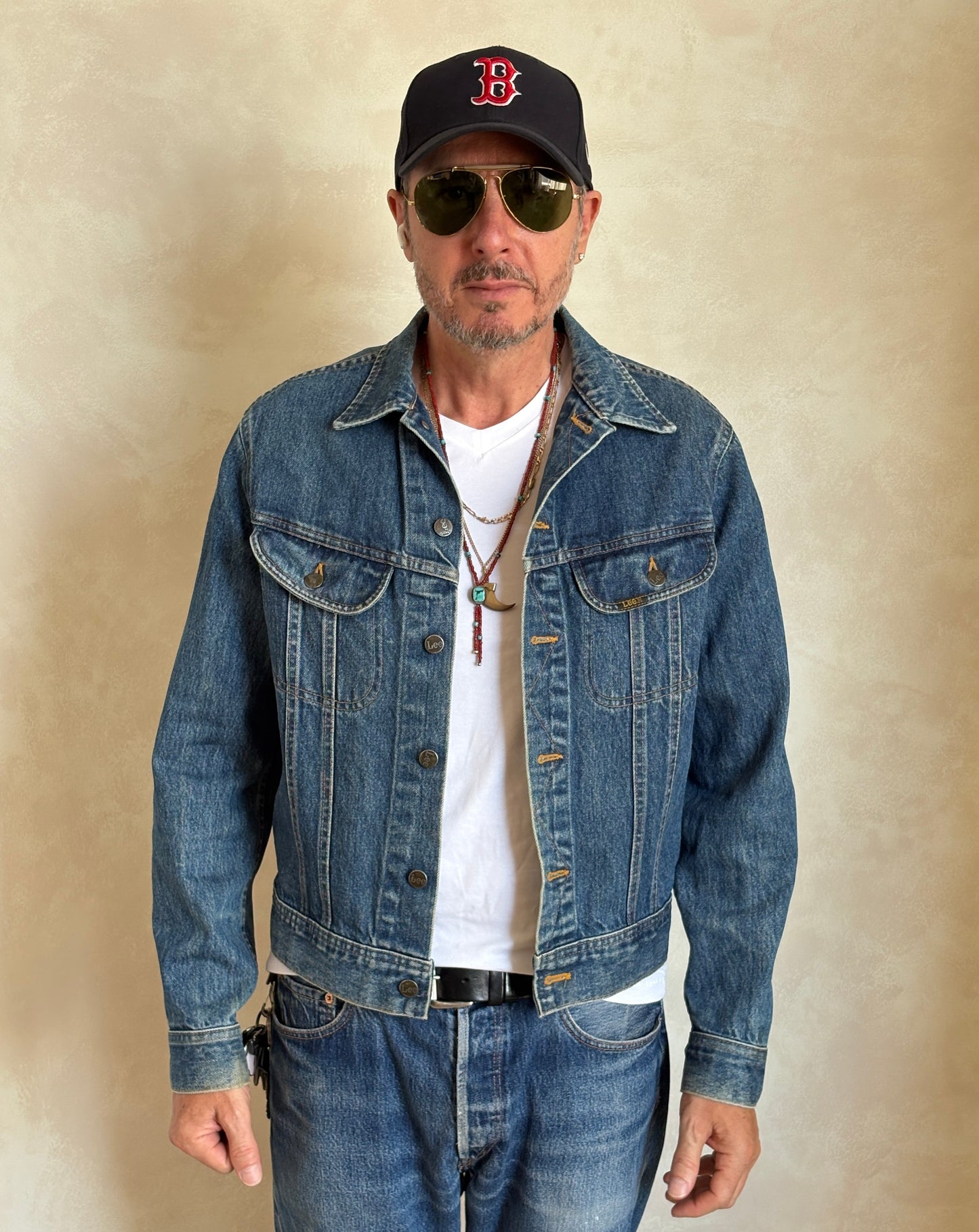 Size 40L US / 50L EU. Vintage 80s Lee Denim Jacket – 2 Chest Pockets – Made in Canada