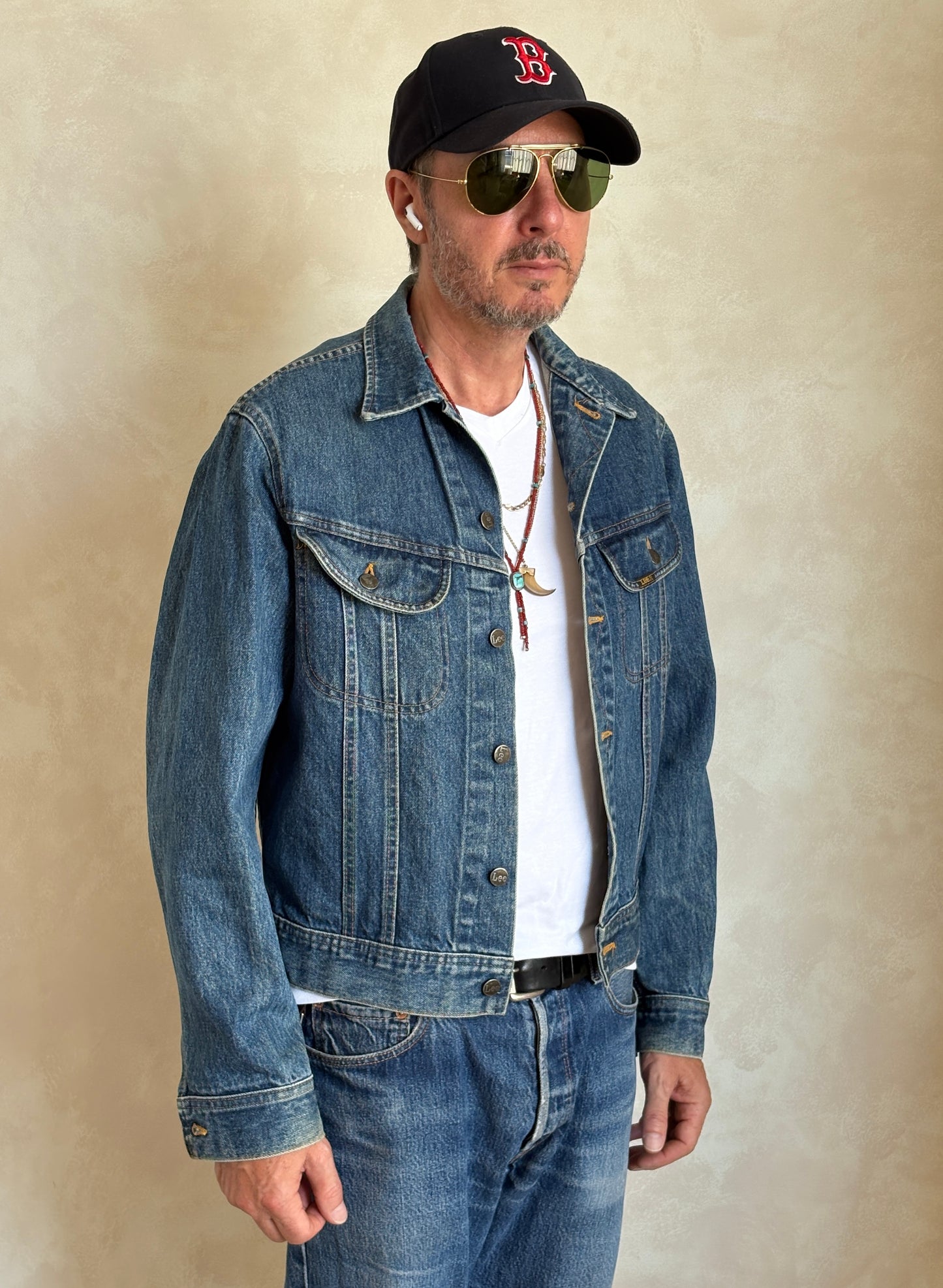 Size 40L US / 50L EU. Vintage 80s Lee Denim Jacket – 2 Chest Pockets – Made in Canada