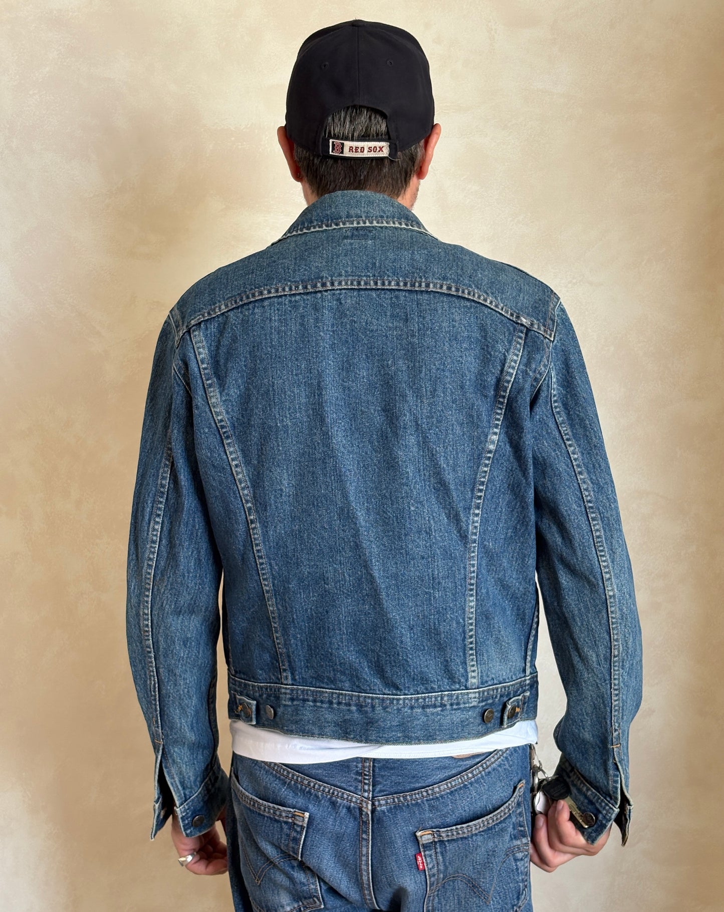 Size 40L US / 50L EU. Vintage 80s Lee Denim Jacket – 2 Chest Pockets – Made in Canada