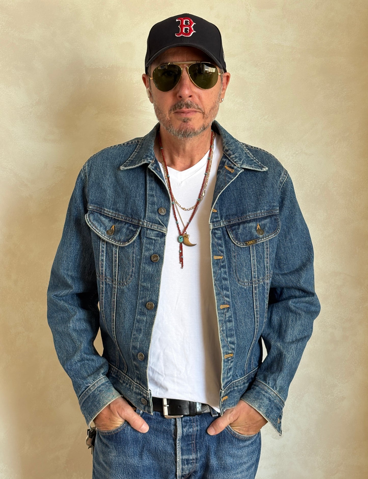Size 40L US / 50L EU. Vintage 80s Lee Denim Jacket – 2 Chest Pockets – Made in Canada