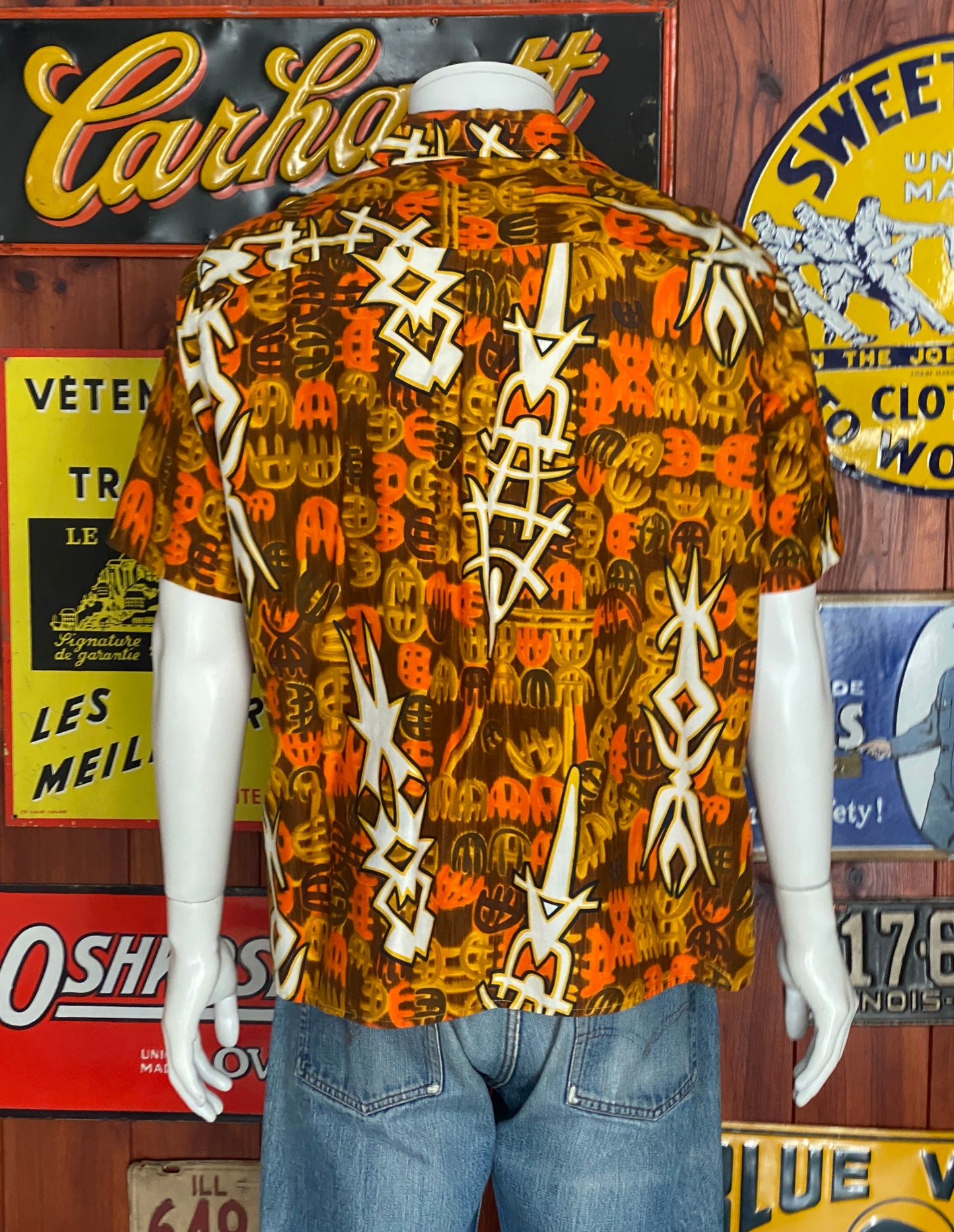 XLarge . Vintage 70s Hawaiian cotton shirt Made by Kauai