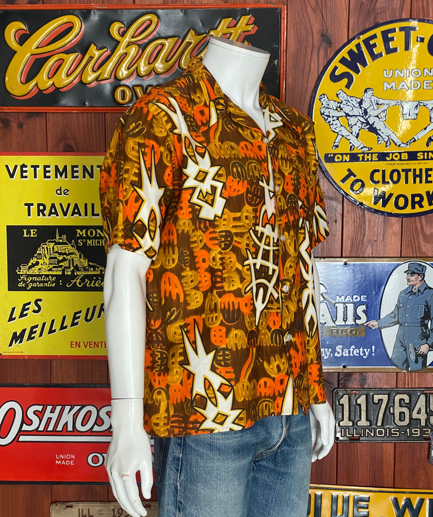 XLarge . Vintage 70s Hawaiian cotton shirt Made by Kauai