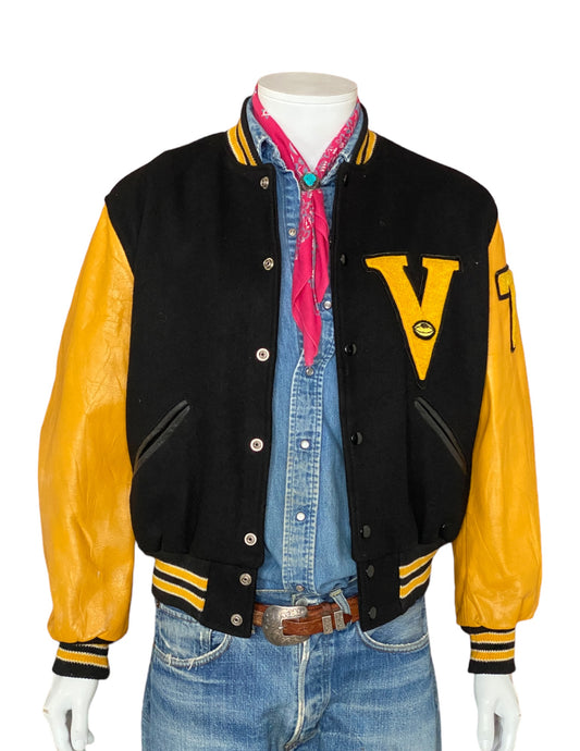 1971 Vintage Varsity Letterman Jacket with Leather Sleeves - Size 44 US (54 EU) | Made in USA | USA Vintage BCN