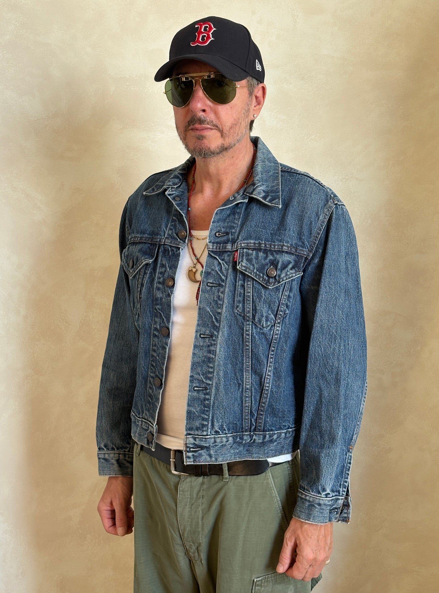 Size 42US / 52EU . Vintage 70s Levis single stitch jacket Made in USA.