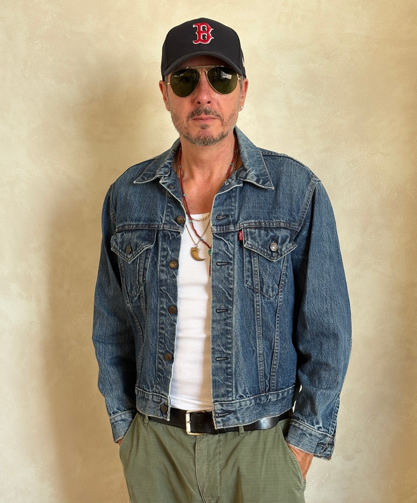 Size 42US / 52EU . Vintage 70s Levis single stitch jacket Made in USA.