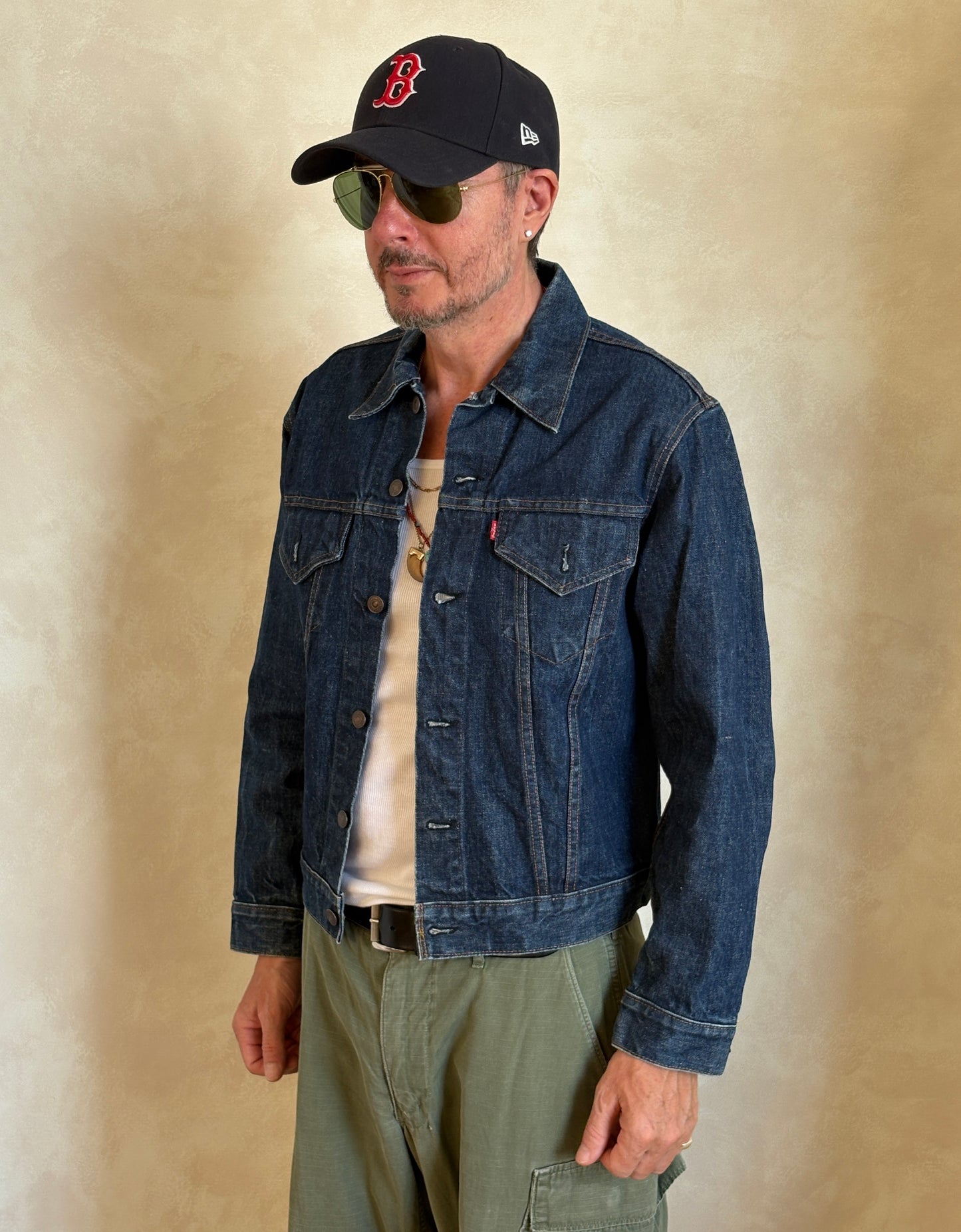 Size 42US / 52EU . Vintage 70s Levis jacket Made in USA.
