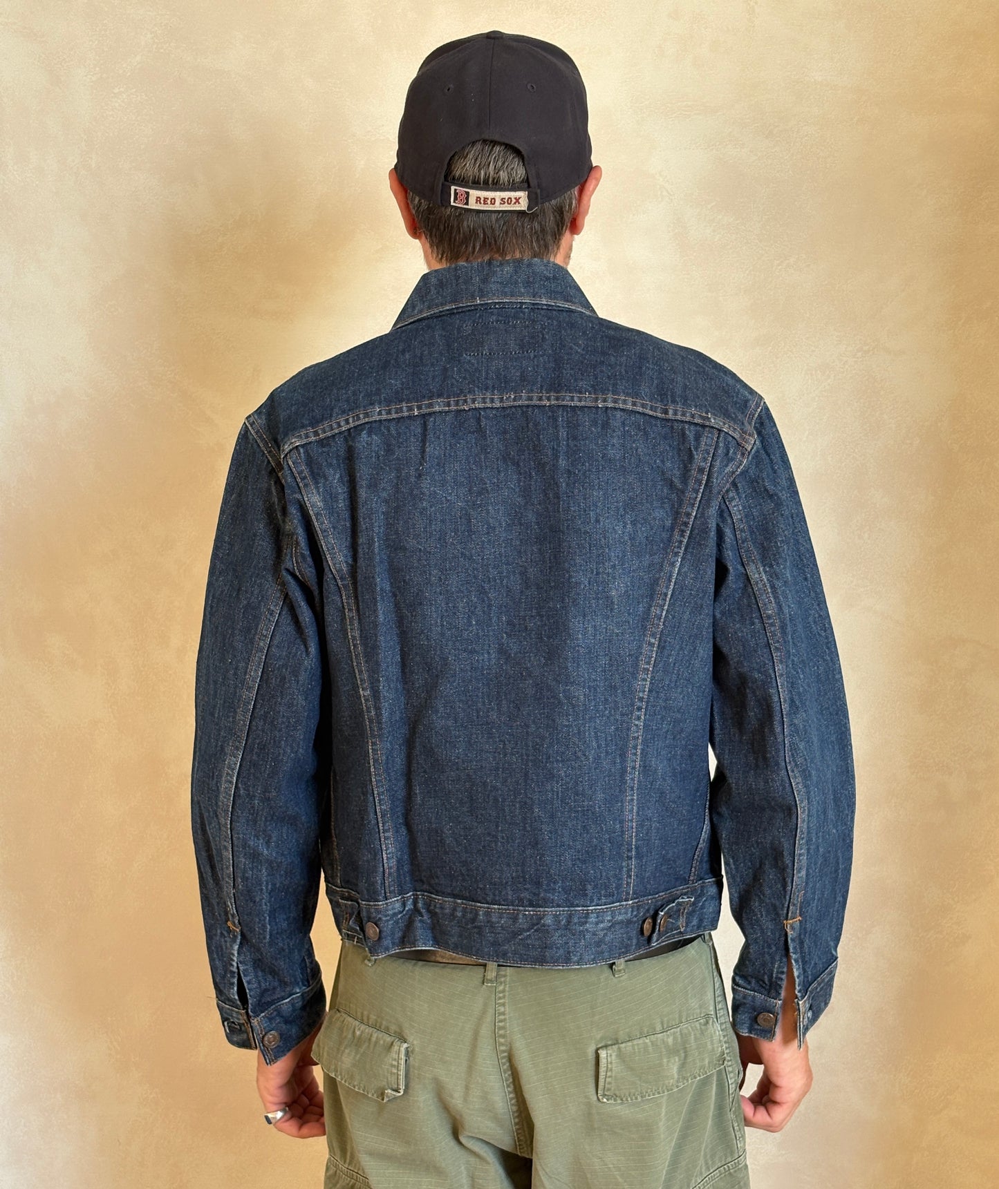 Size 42US / 52EU . Vintage 70s Levis jacket Made in USA.