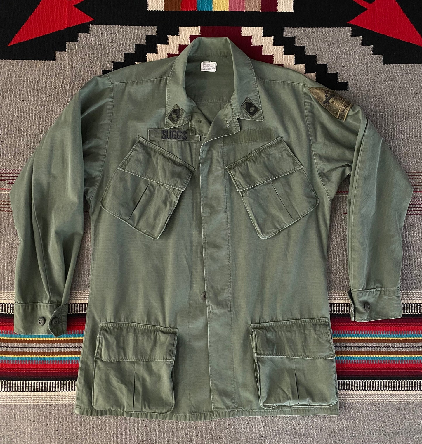 Small Reg. Original Vietnam era 1969 Vintage military tropical jungle jacket.