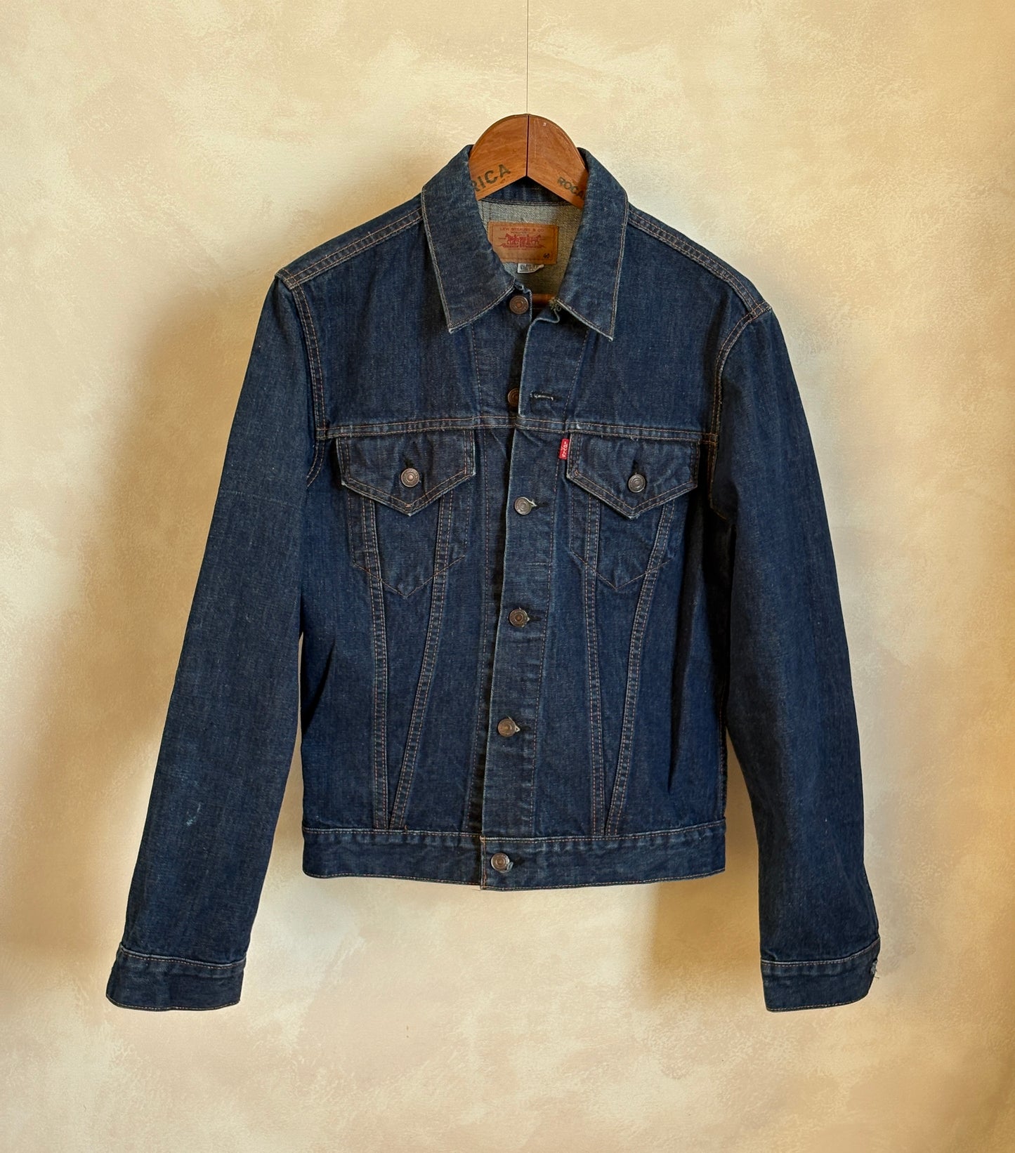 Size 40US / 50EU . Vintage 70s Levis single stitch jacket Made in USA.