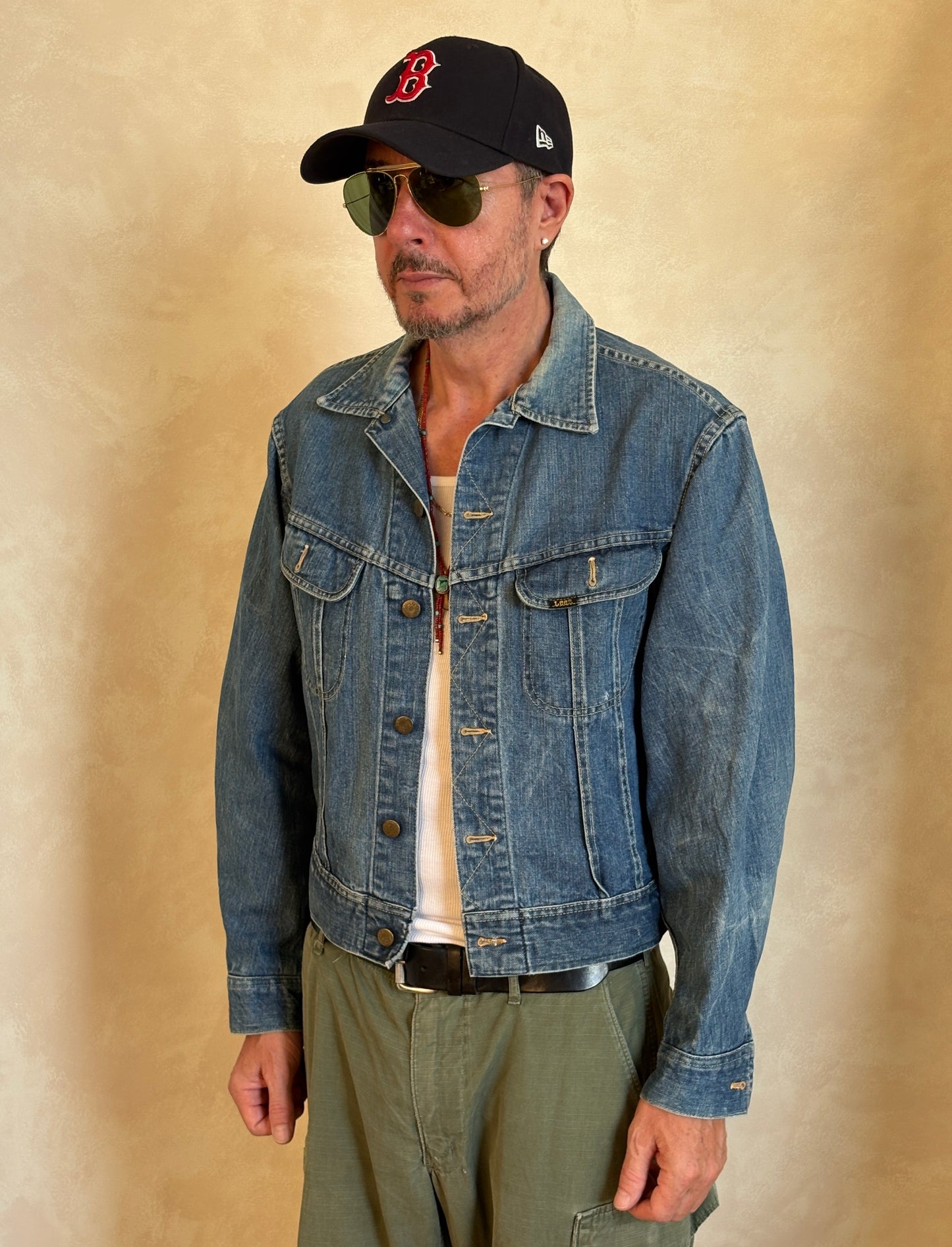 Size 42-44US / 52-54EU.Vintage 70s Lee Union Made Denim Shirt – 2 Pockets – Made in USA