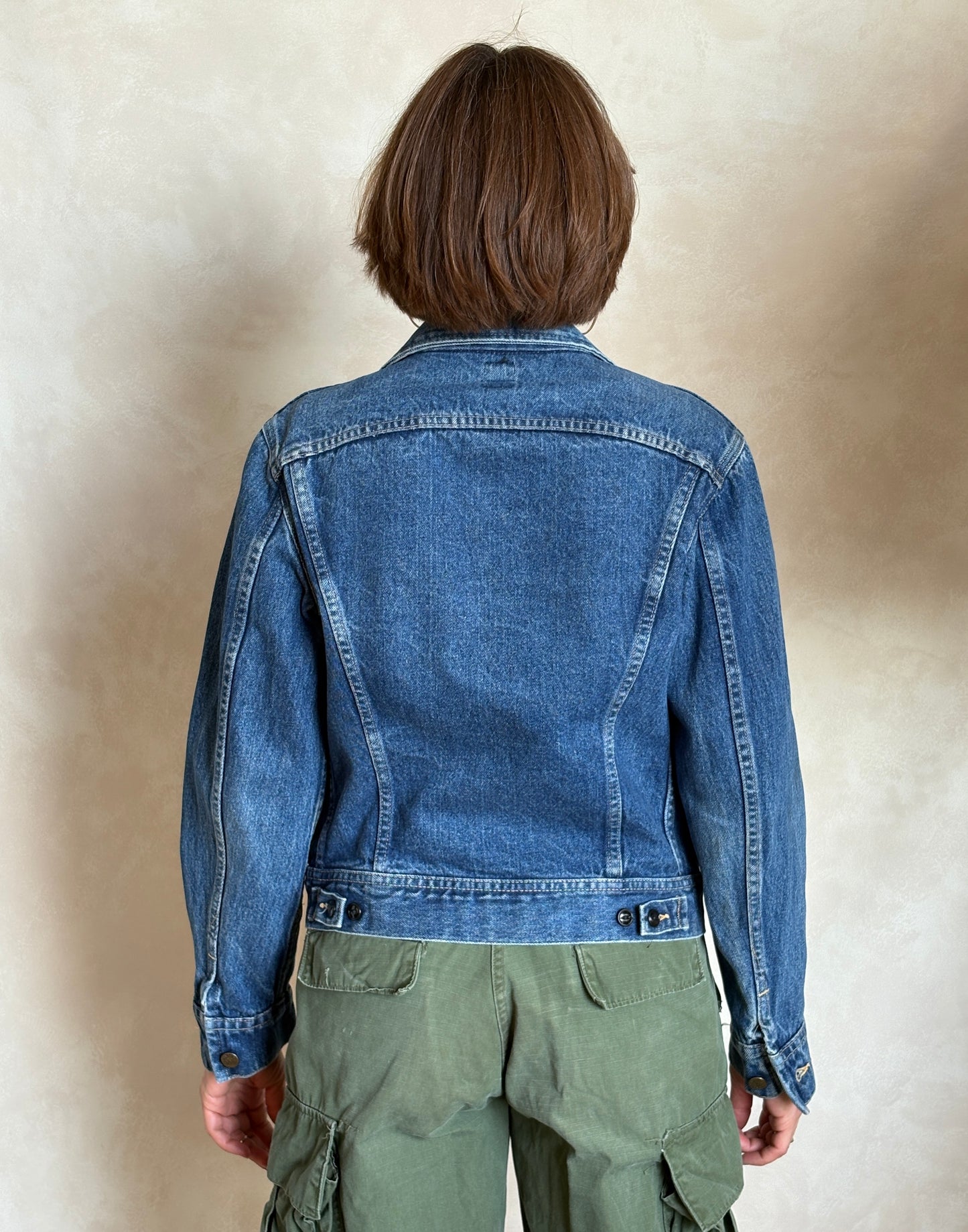 Size 36US / 46EU .Vintage 80s Lee Denim Jacket – 4 Pockets – Made in USA