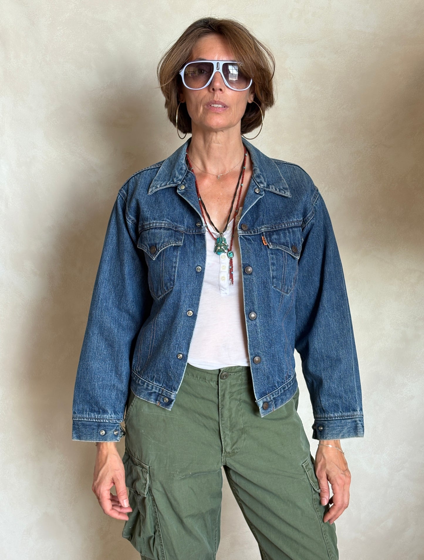Size 34/36 .Vintage 70s Levi’s Denim Jacket – 2 Pockets – Made in USA