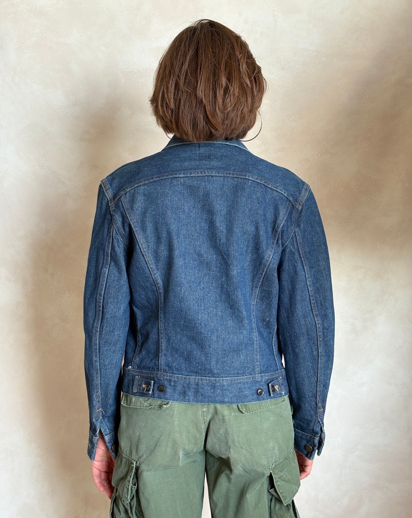 Size 36US / 46EU .Vintage 80s Lee Denim Jacket – 2 Pockets – Made in USA