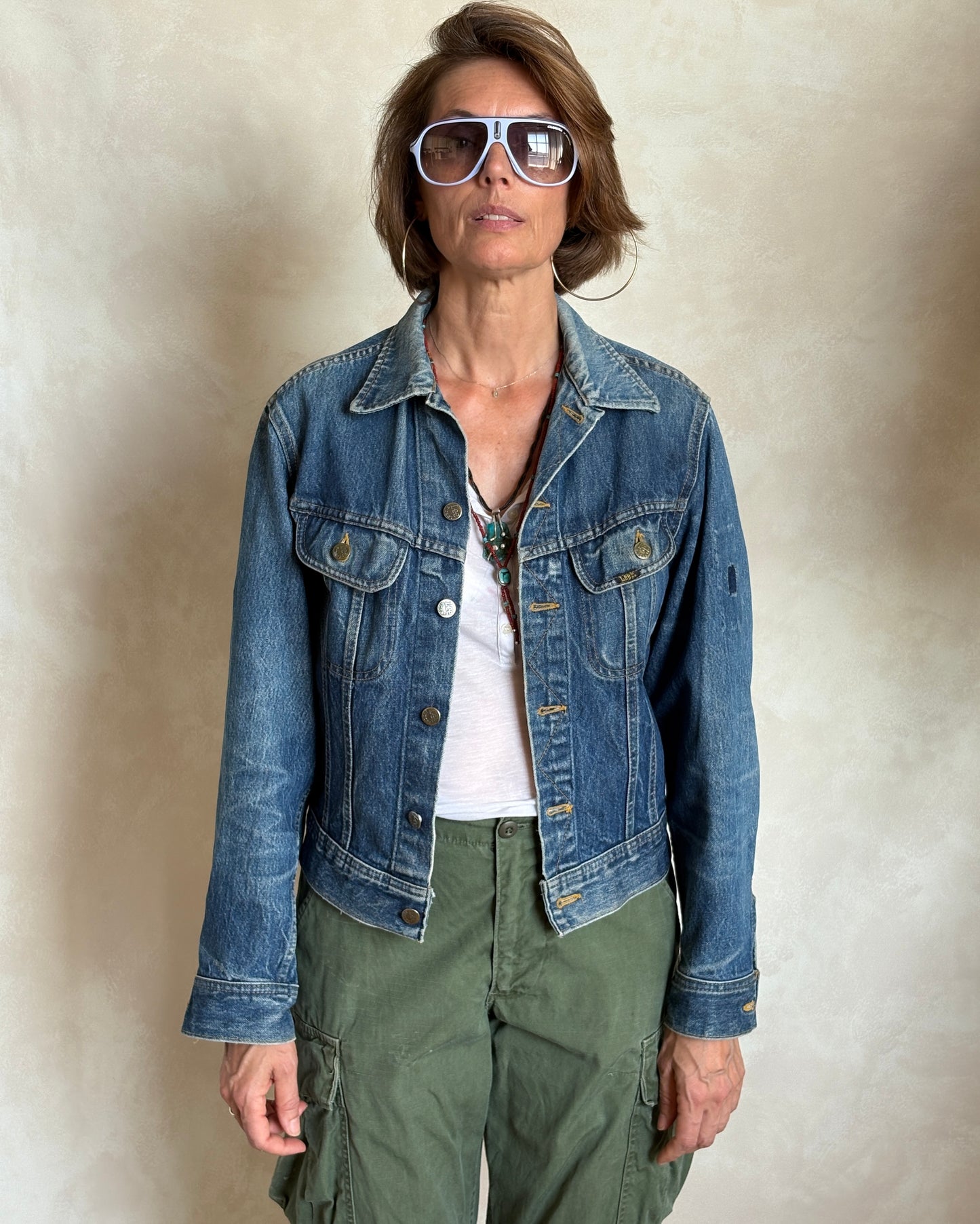 Size 34-36US / 44-46EU .  Vintage 80s Lee Denim Jacket – 2 Pockets – Made in USA