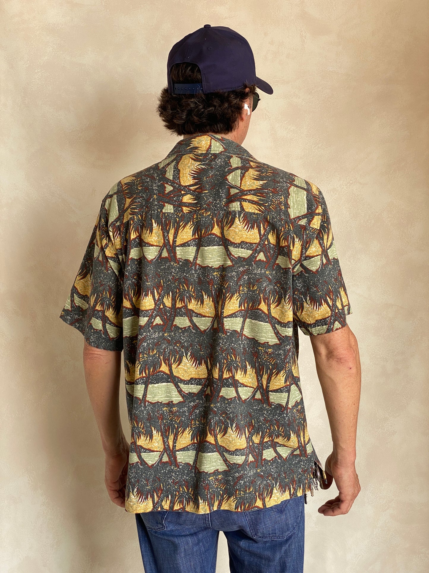 Size Large. Vintage 90s Silk Hawaiian shirt