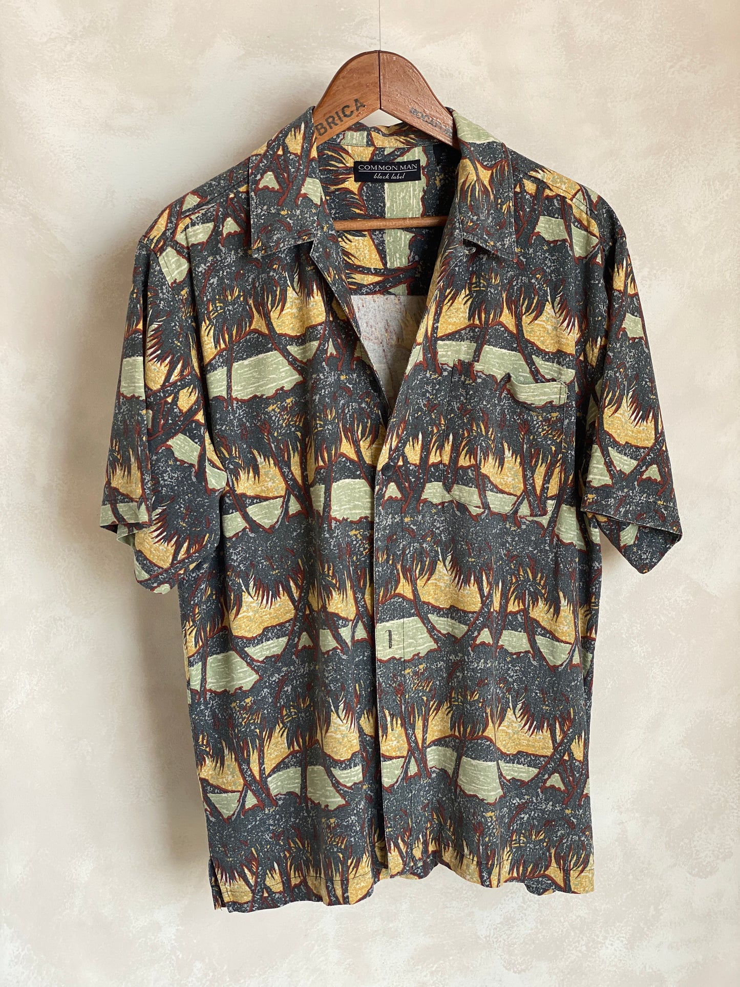 Size Large. Vintage 90s Silk Hawaiian shirt